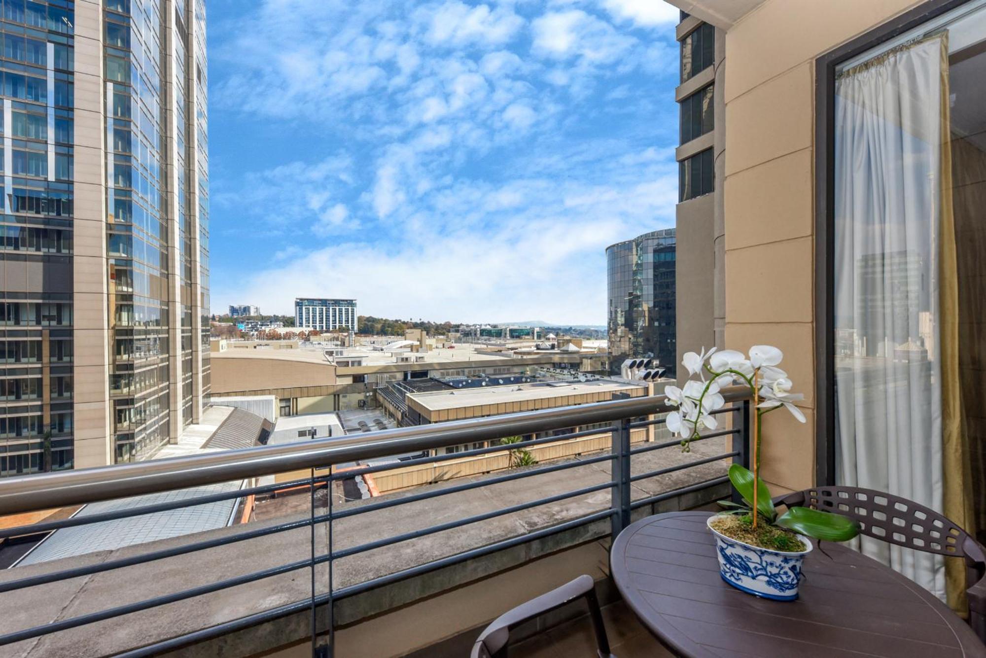 Raphael Penthouse Luxury *