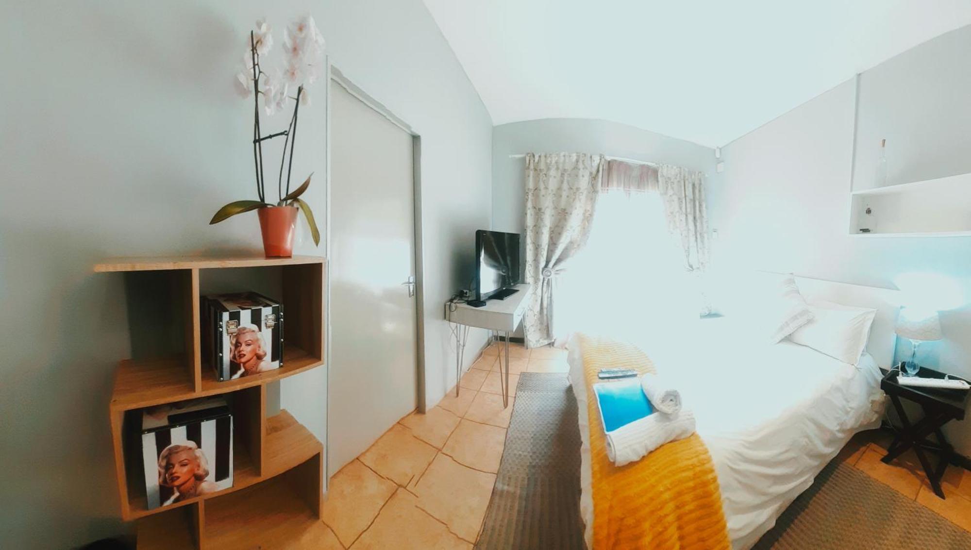 Just B Zone Bed & Breakfast Johannesburg