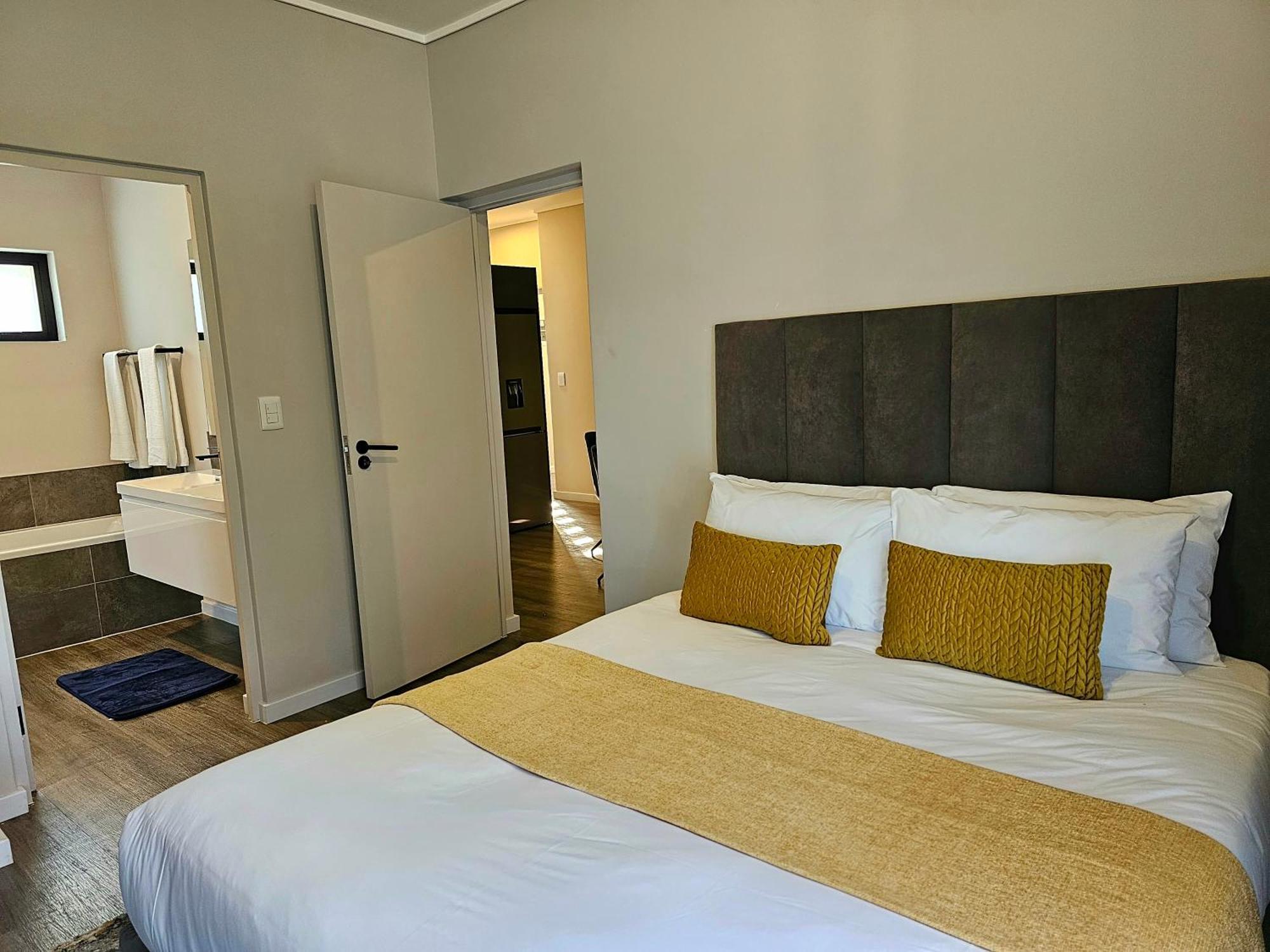 Apartment 2br With 2 Kitchens & Balcony