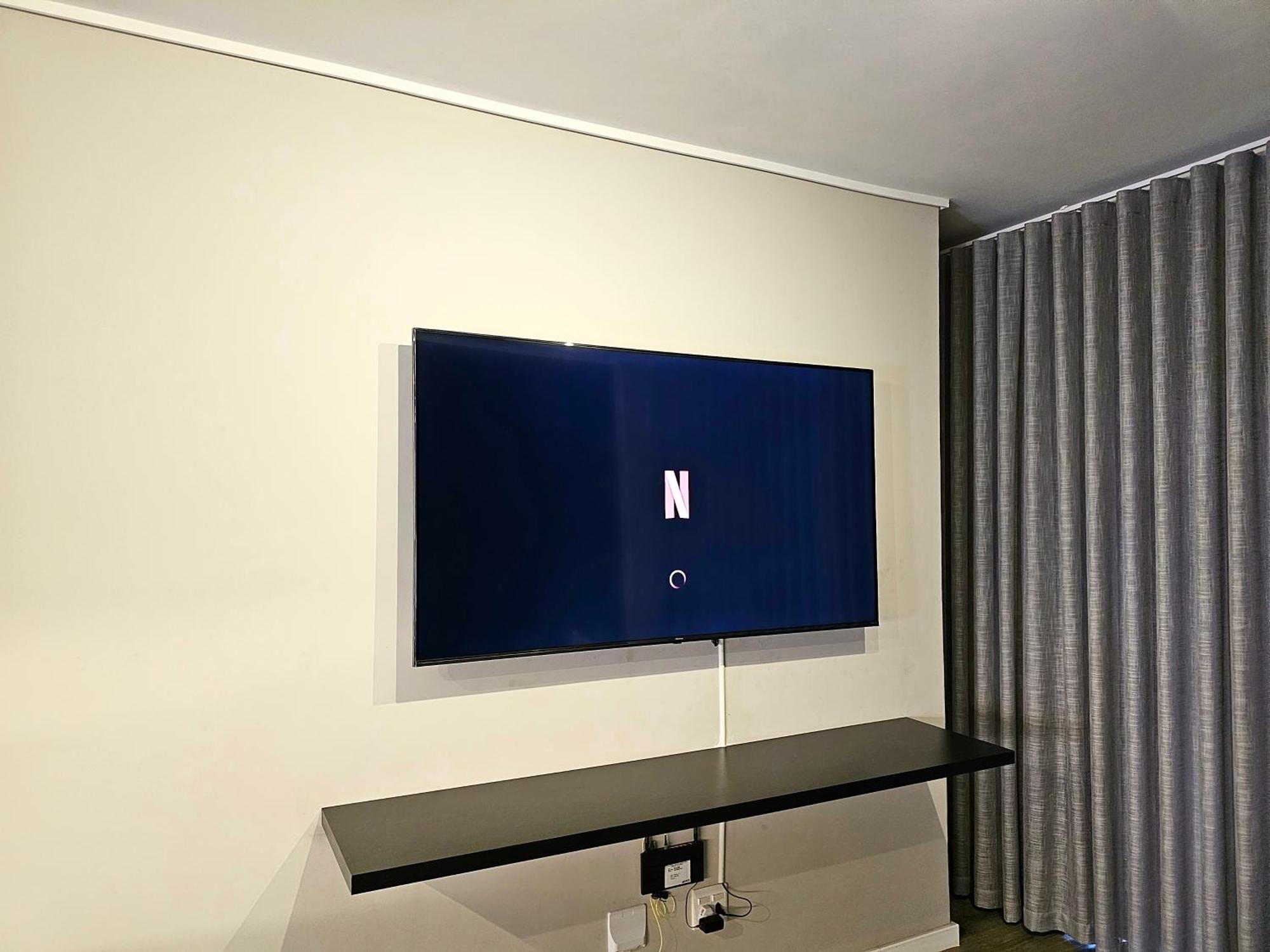 2br With 2 Kitchens & Balcony *