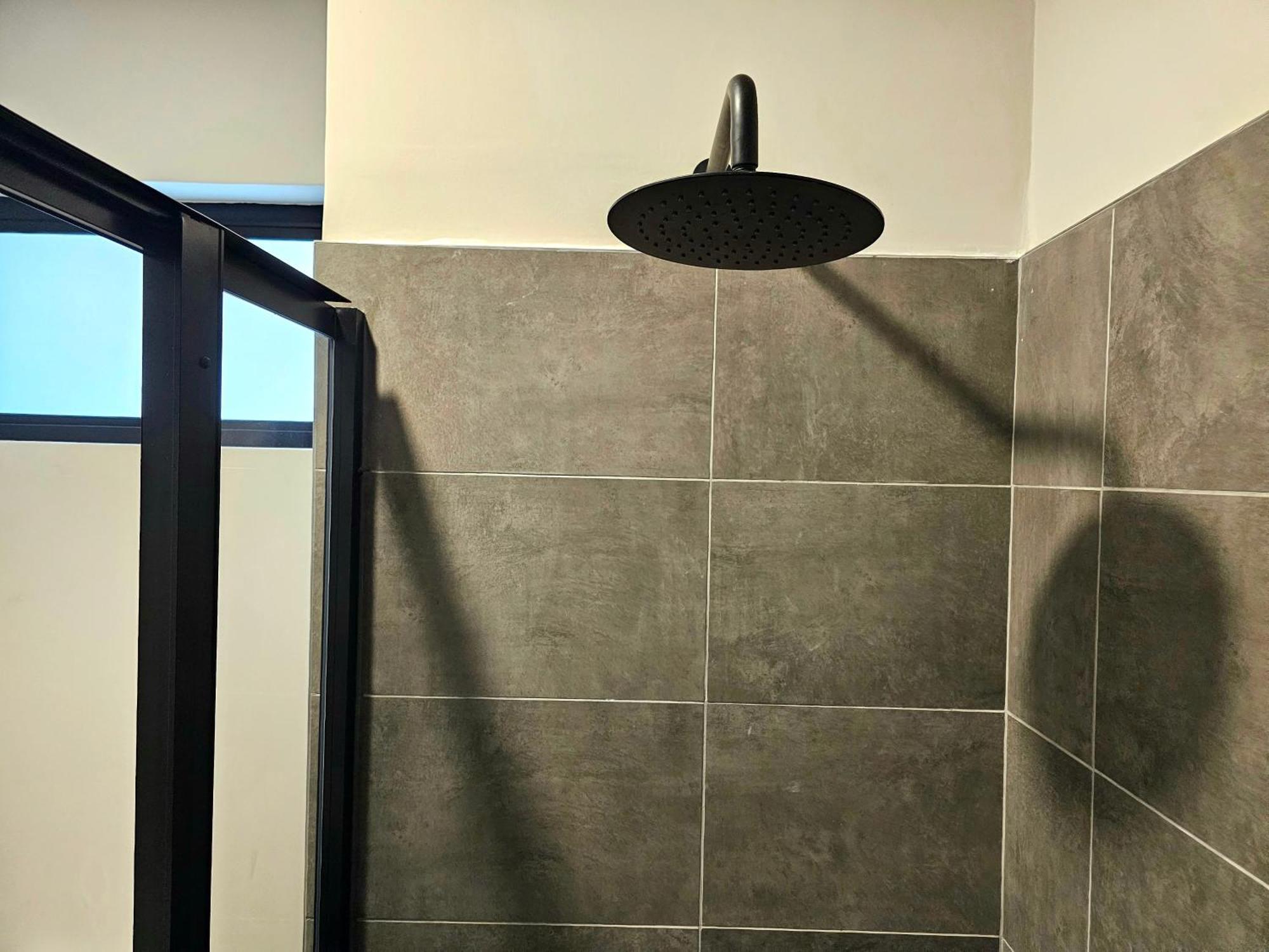 2br With 2 Kitchens & Balcony Apartment *