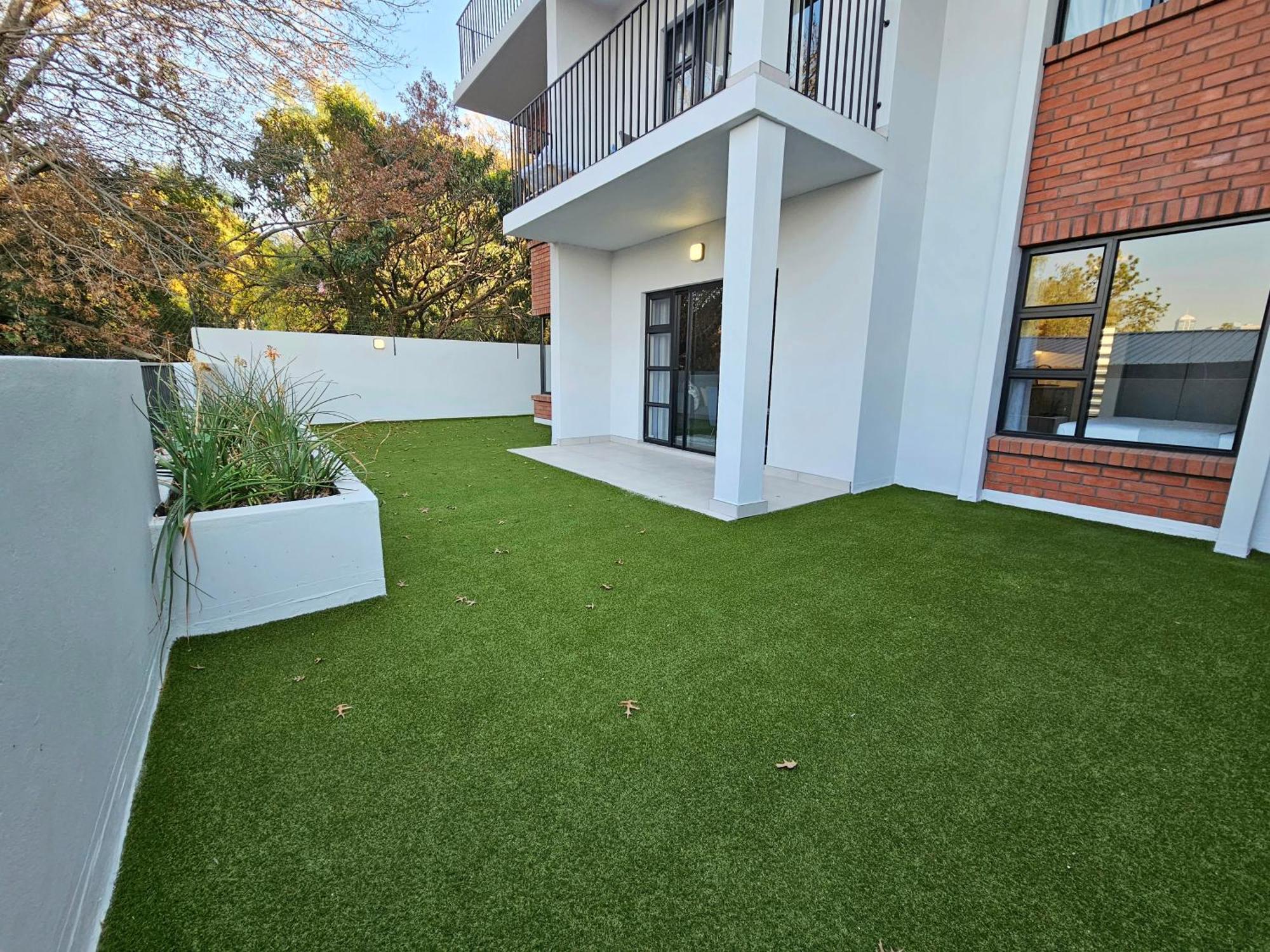 2br With 2 Kitchens & Balcony