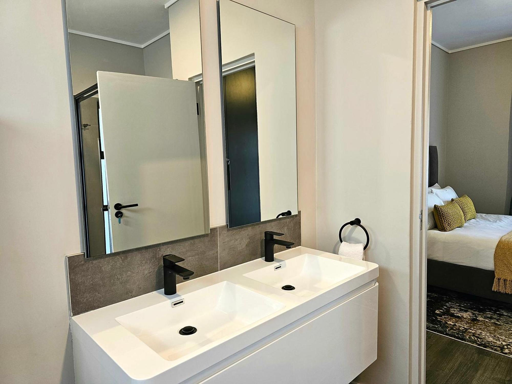2br With 2 Kitchens & Balcony Apartment *