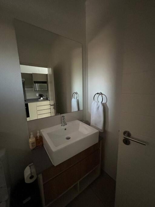 Luxurious & Stylish Apartamento