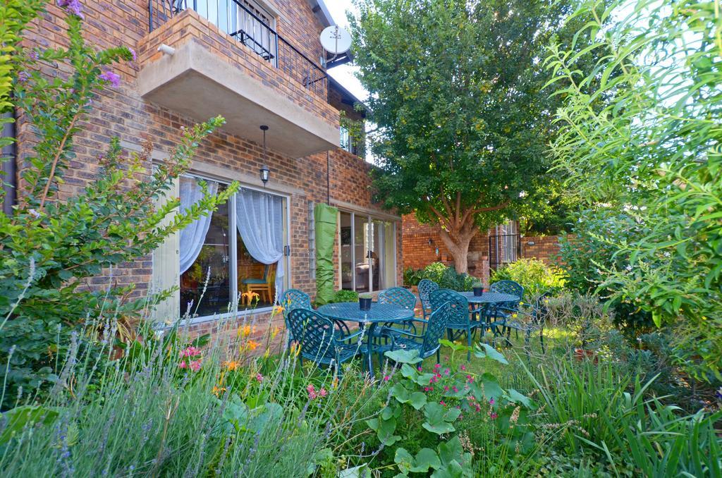 Bed & Breakfast Bnb On 8th Avenue Johannesburg