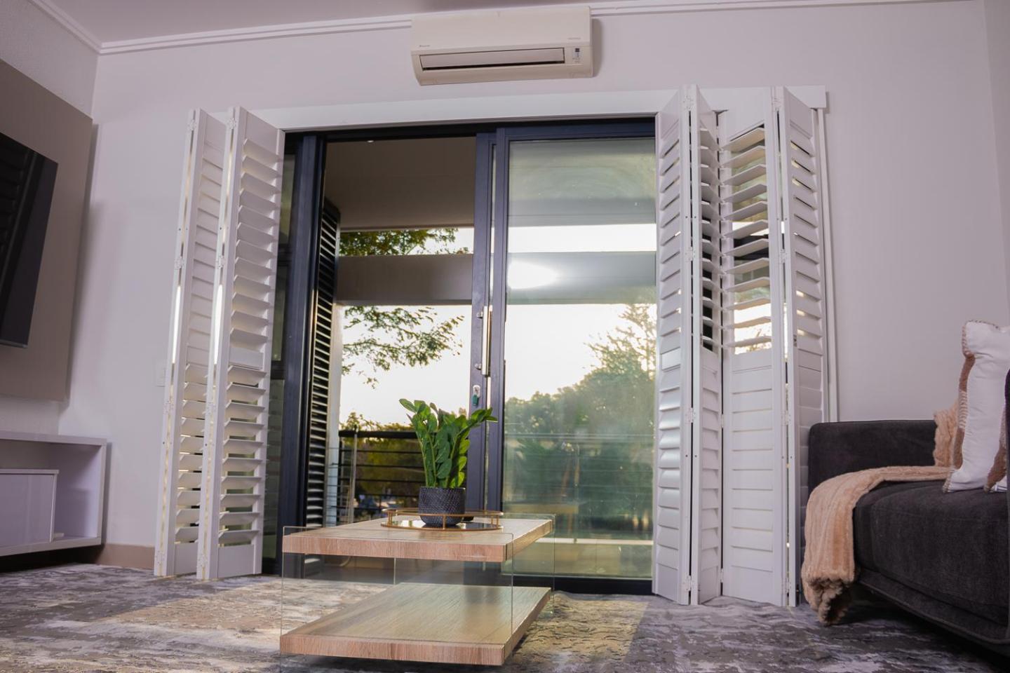 Apartment Modern Luxury Apartments, Sandton