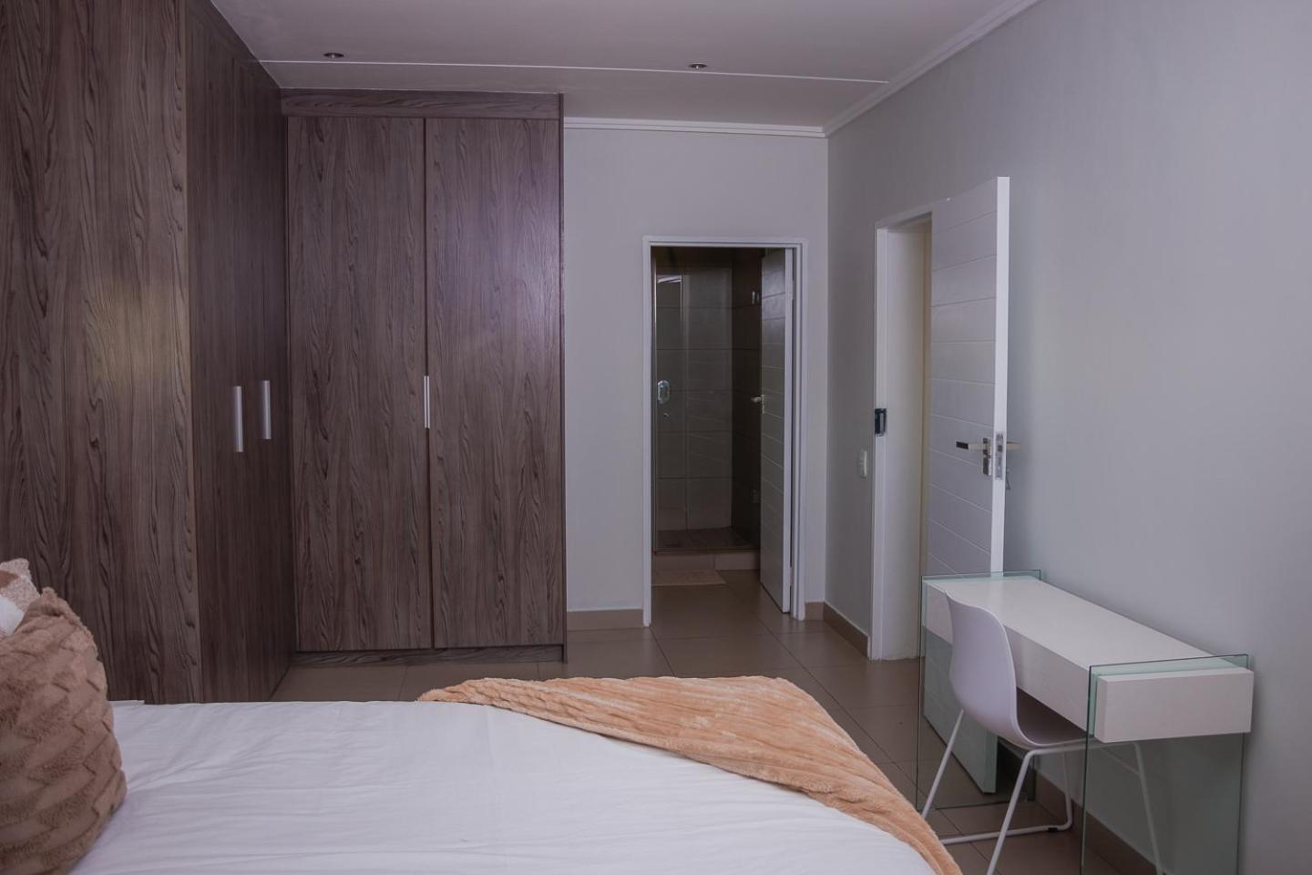Modern Luxury Apartments, Sandton Apartment Johannesburg