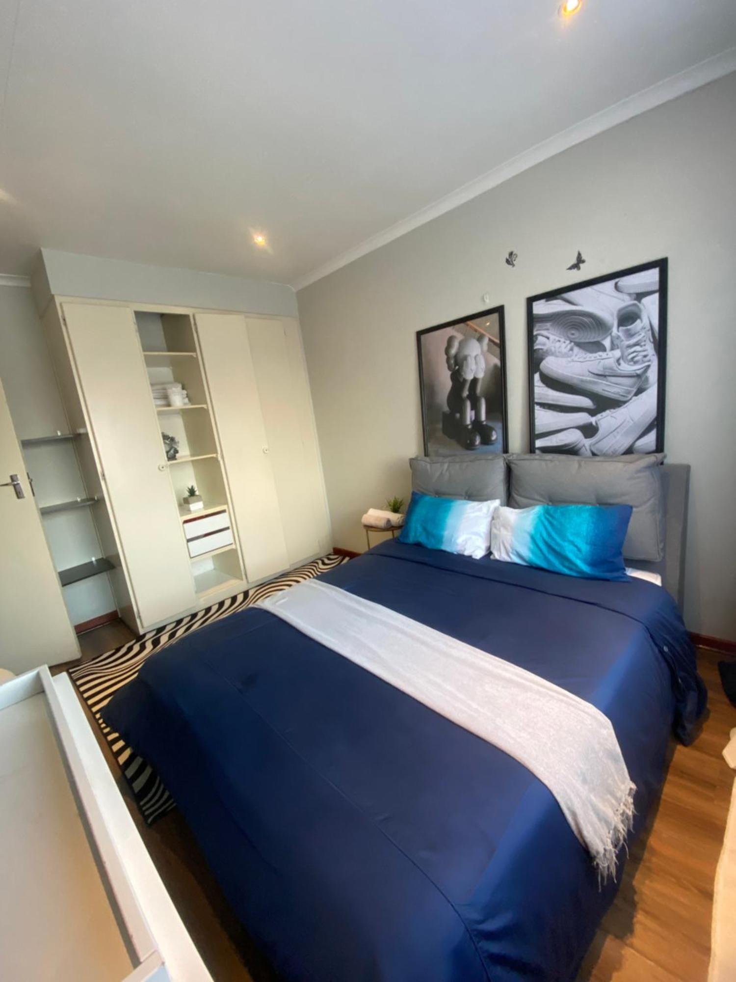 Cosy Five Bedrooms Family Space * Joanesburgo