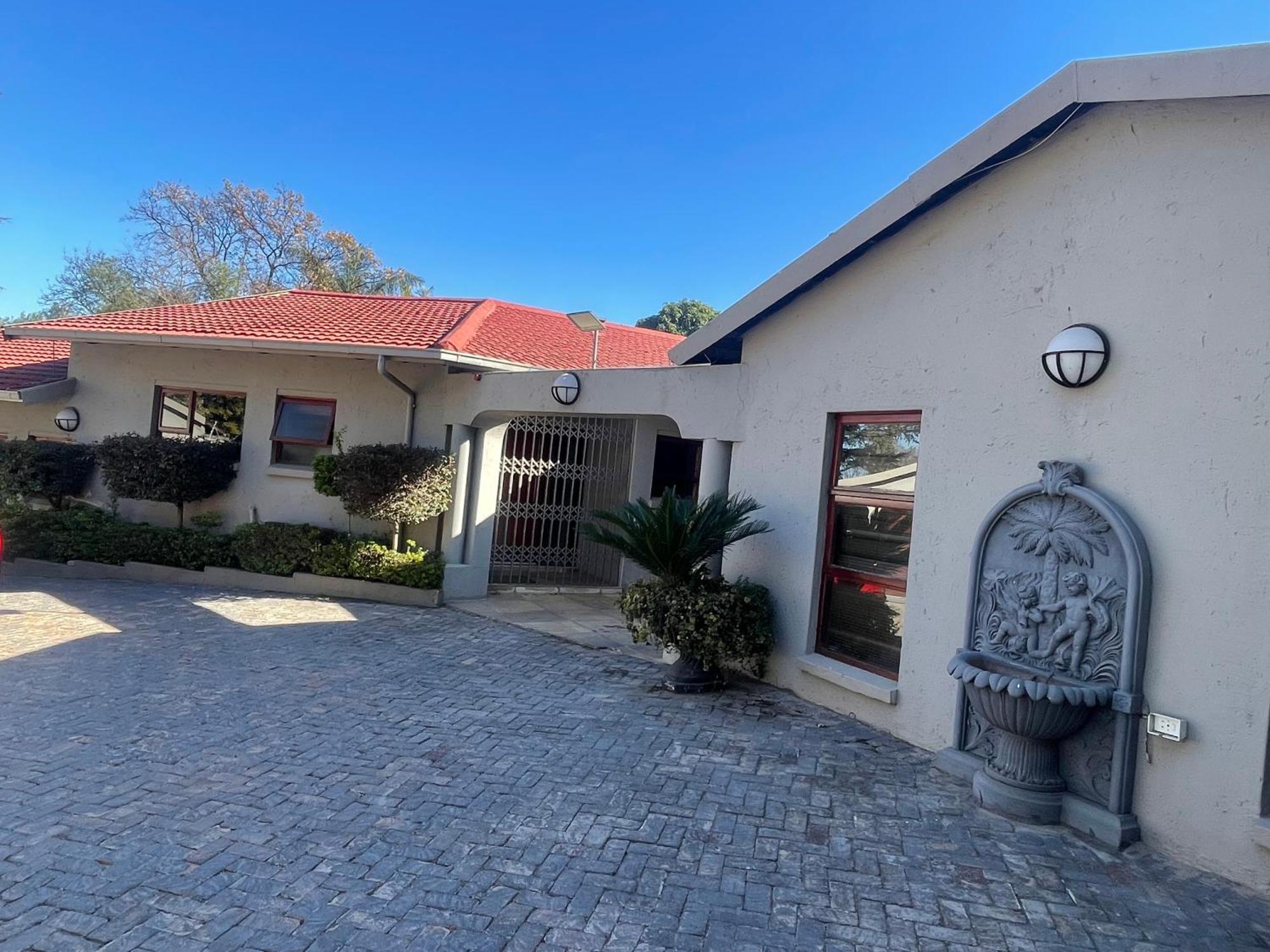 Oneonarumavenue Guest house Johannesburg