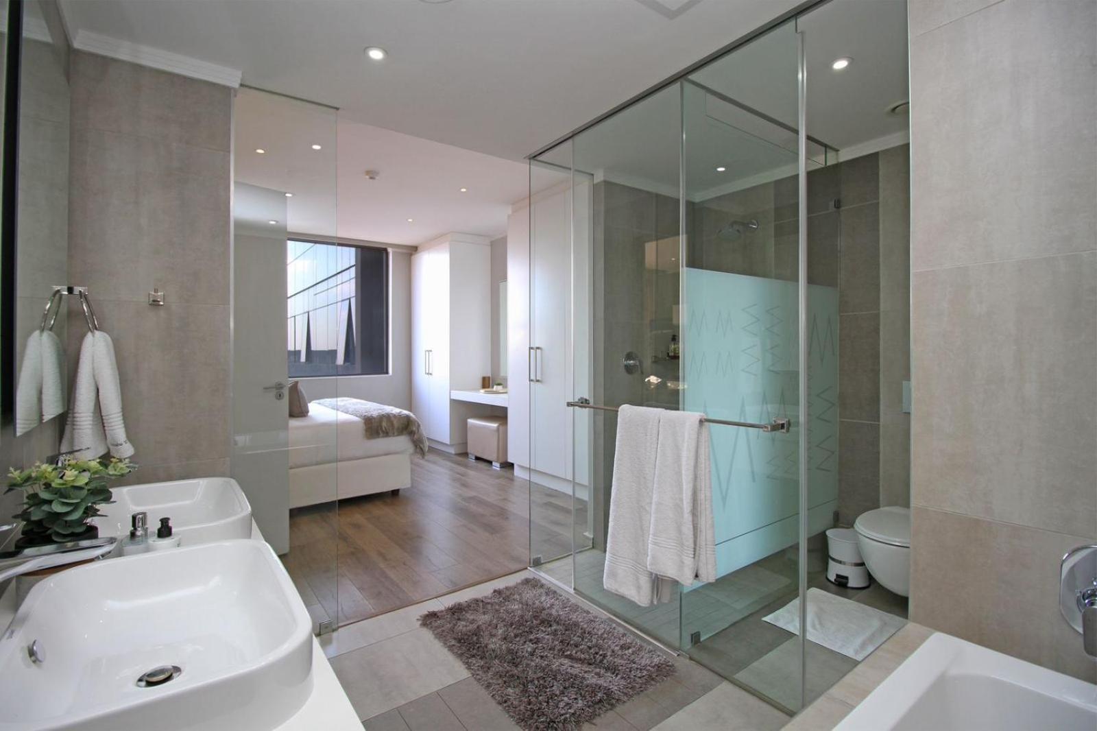 Executive 3 Bed With Balcony & Executive 2 Bed In Sandton *