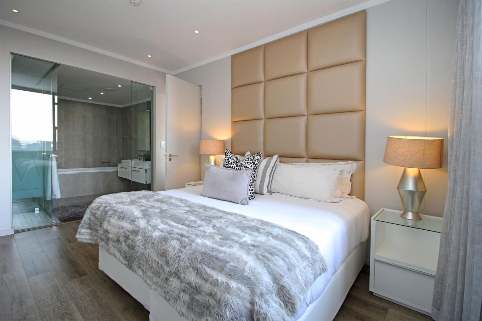 Executive 3 Bed With Balcony & Executive 2 Bed In Sandton Khách sạn hẻo lánh