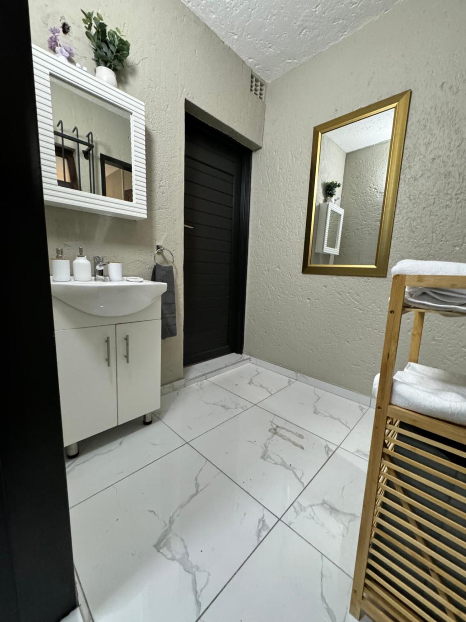 Apartment Picasso Sandton
