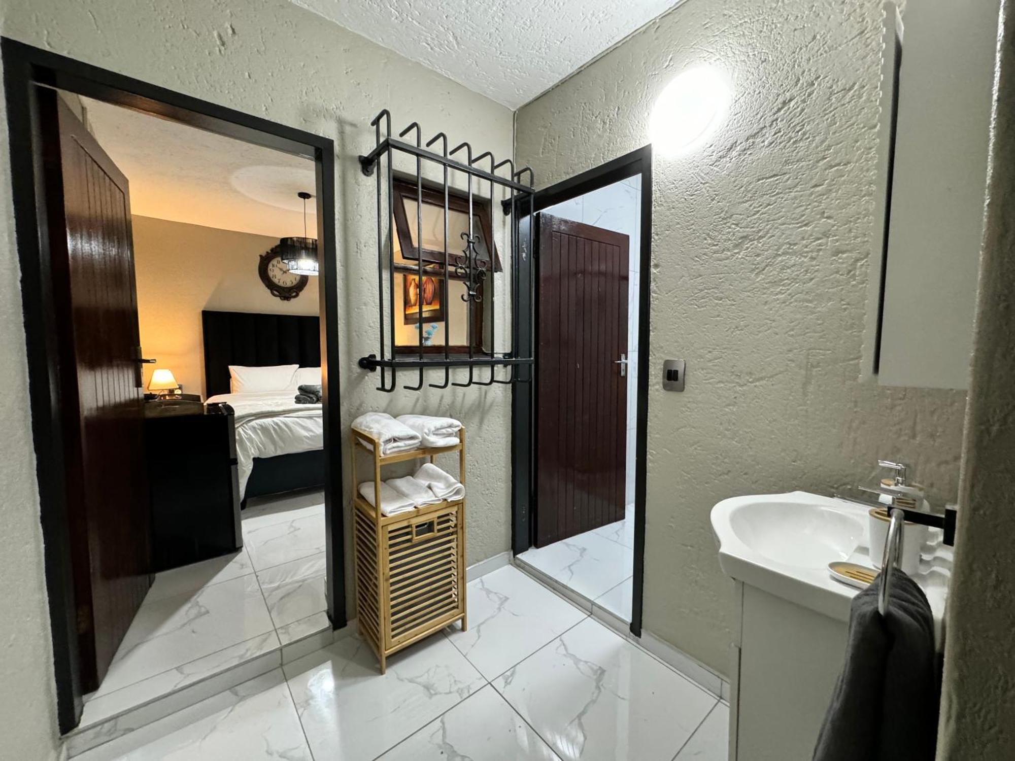 Apartment Picasso Sandton *