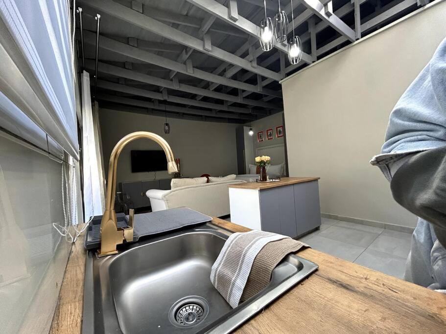 Luxury Walk 2melrose Arch 5 Apartamento Joanesburgo