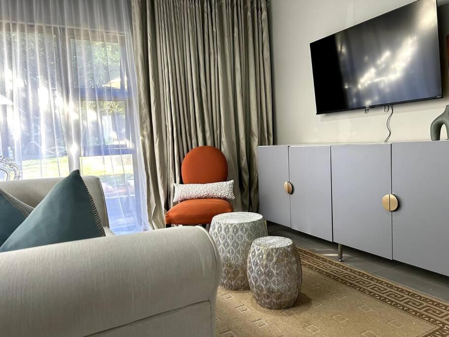 Luxury Walk 2melrose Arch 5 Apartamento Joanesburgo