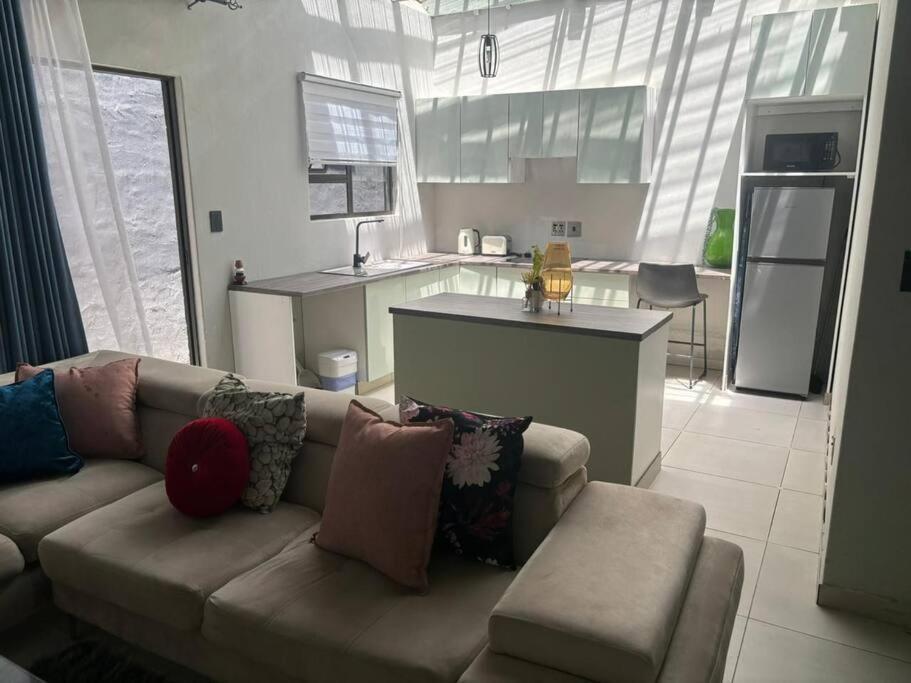 Apartment Cosy Nest 5 Min2sandton 2 Johannesburg