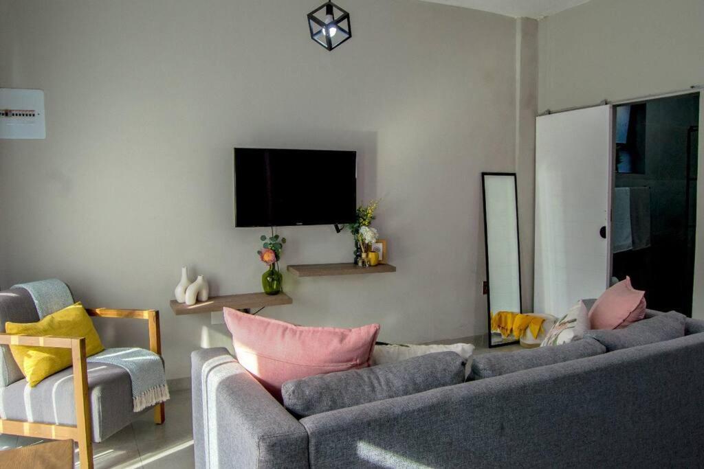 Cosy Nest 5 Min2sandton 15 Apartment Johannesburg