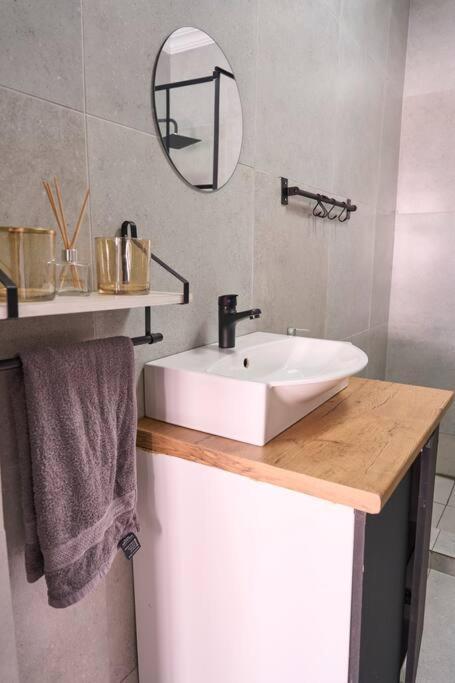 Apartment Lux 5min To Sandton 17 Johannesburg