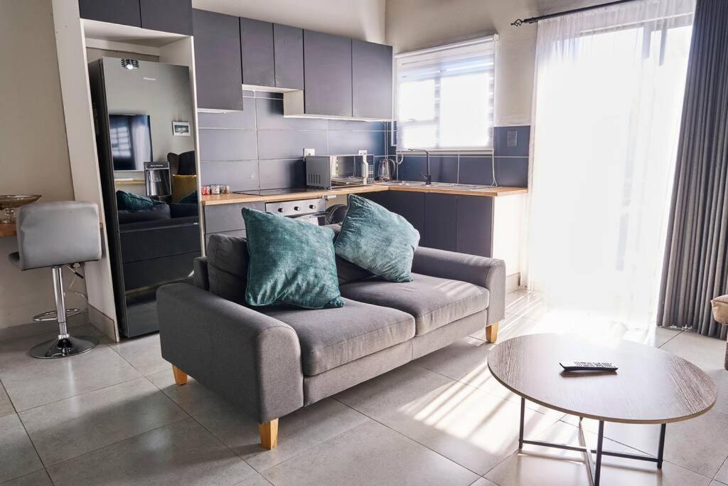 Lux 5min To Sandton 17 Apartment