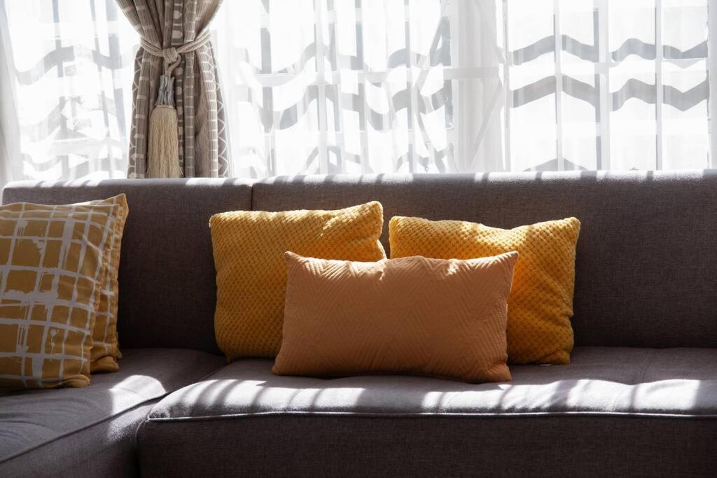Stylish Near Sandton And Melrose Arch Apartment