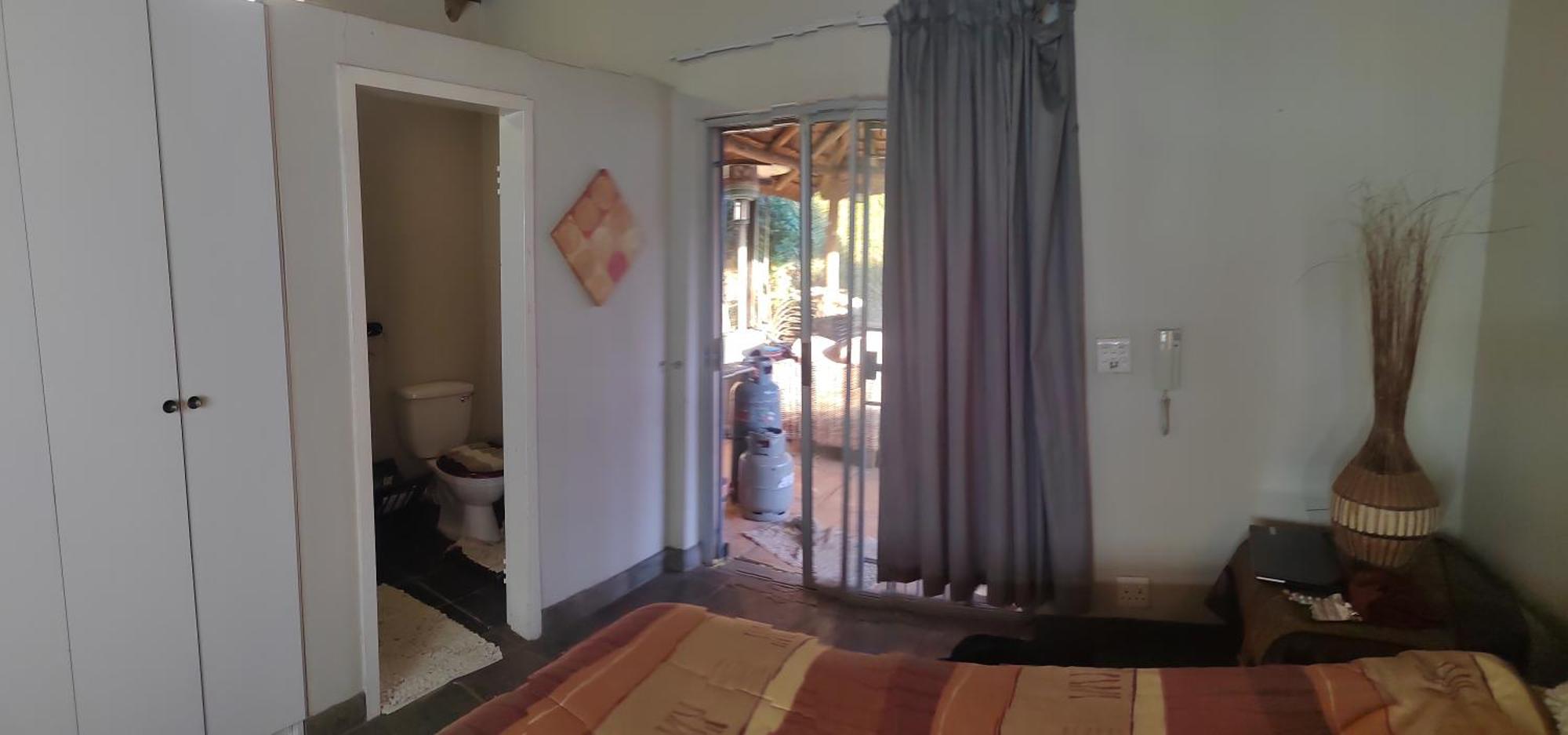 21 Eland Avenue Guest house *