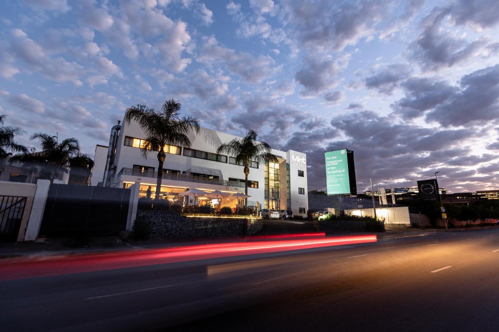 Mint 84 On Katherine * Johannesburg