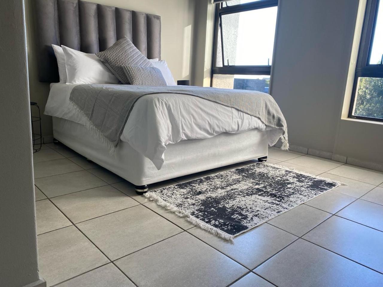 Urbanity Rosebank Apartment Johannesburg