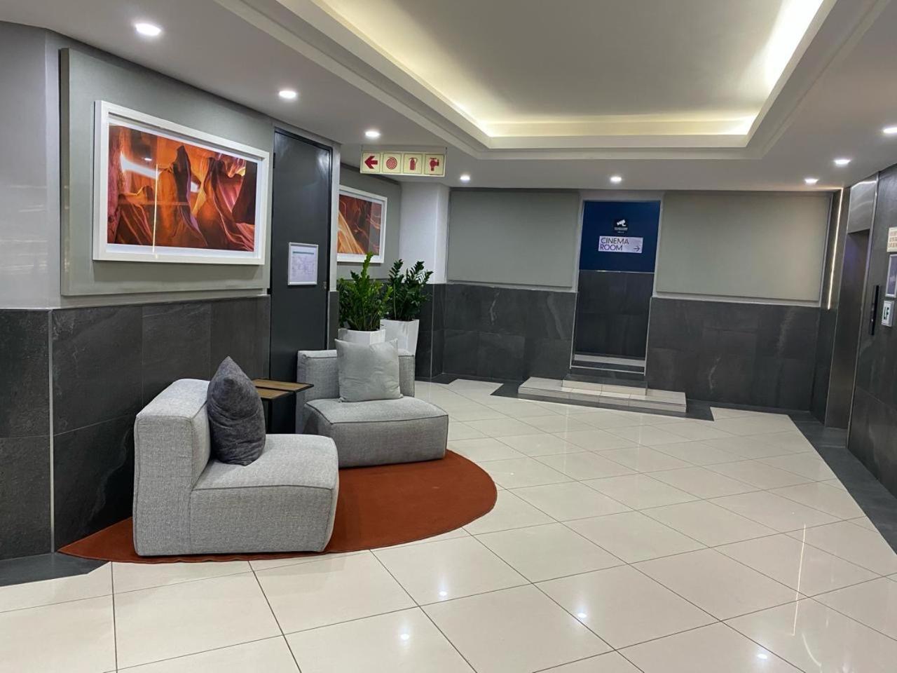 Apartment Urbanity Rosebank Johannesburg
