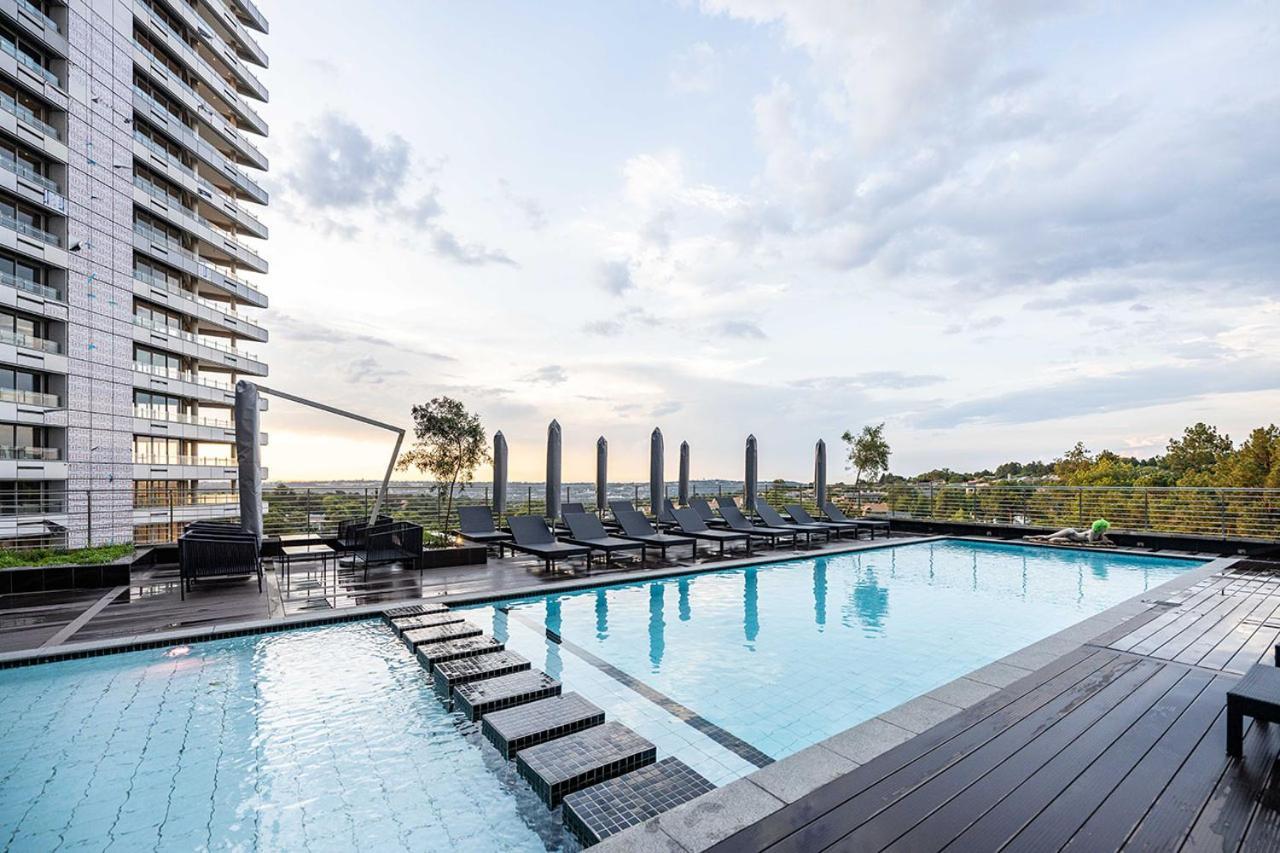 Luxury Sandton , No Loadshedding Johannesburg