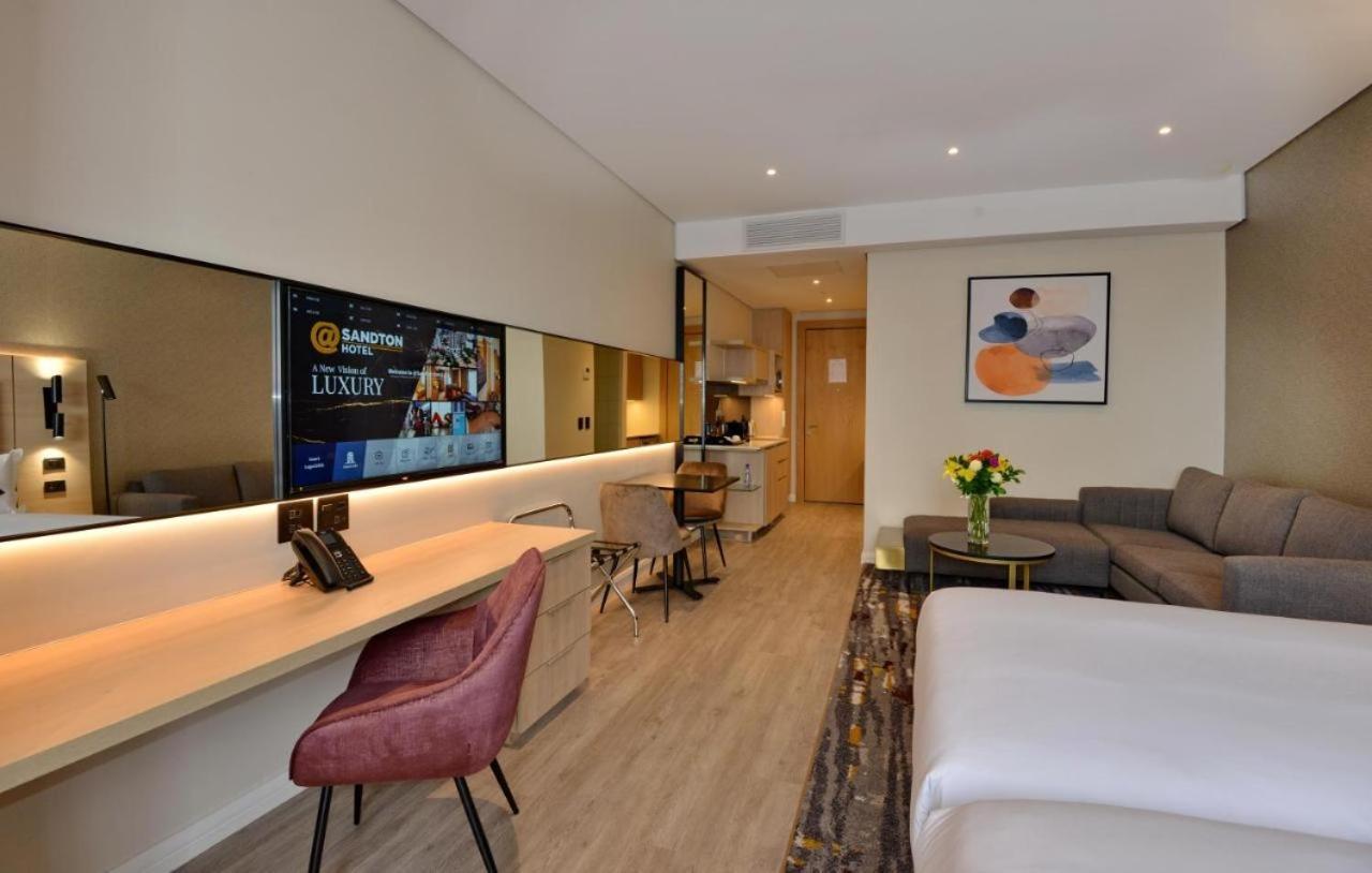 Luxury Sandton , No Loadshedding Johannesburg