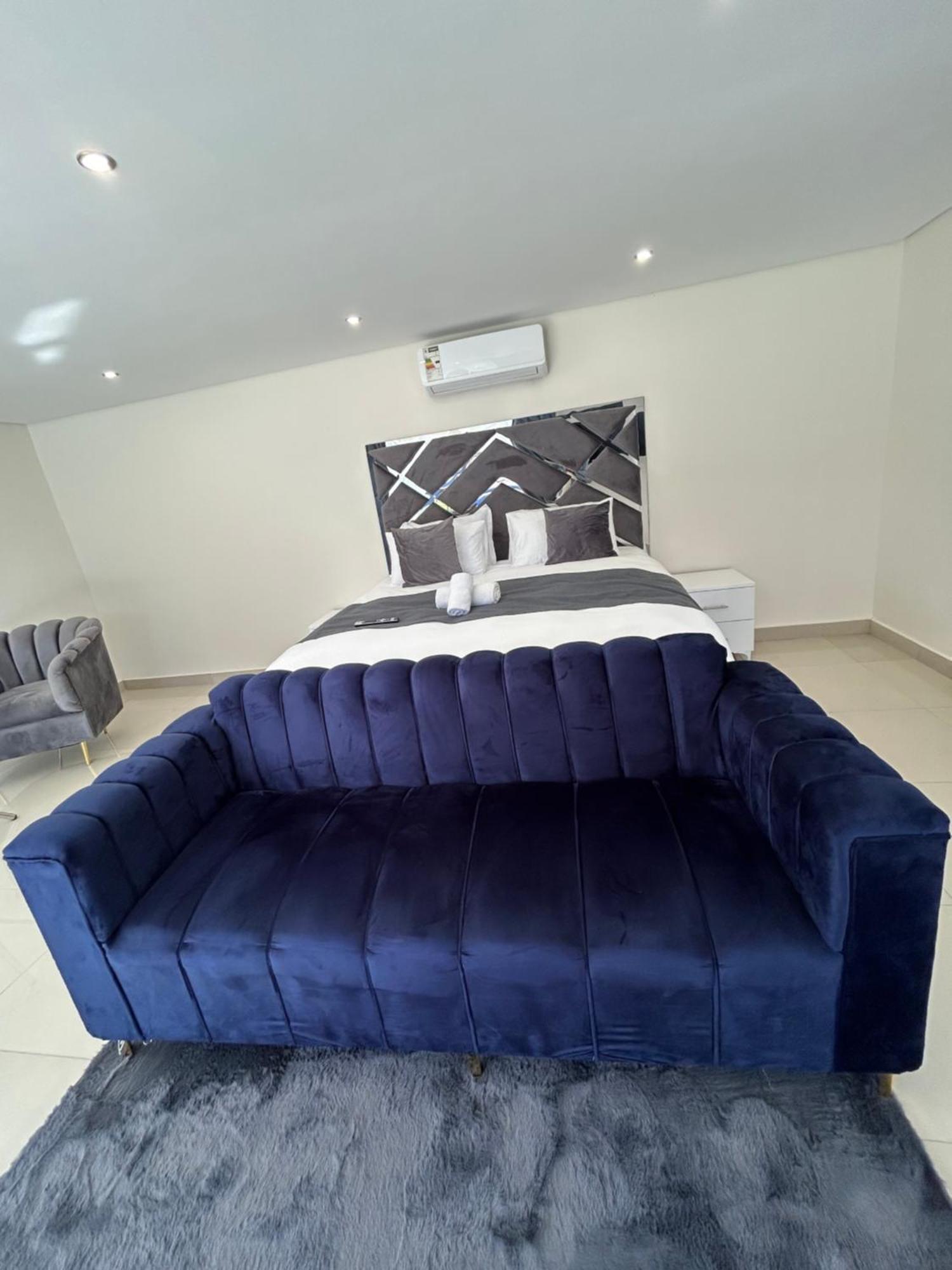 Guest house Deedo Sandton *