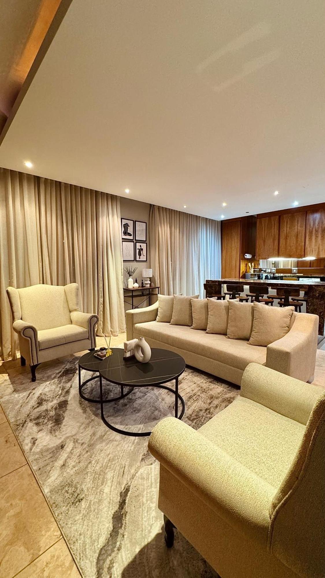 The Luxury Franklin *