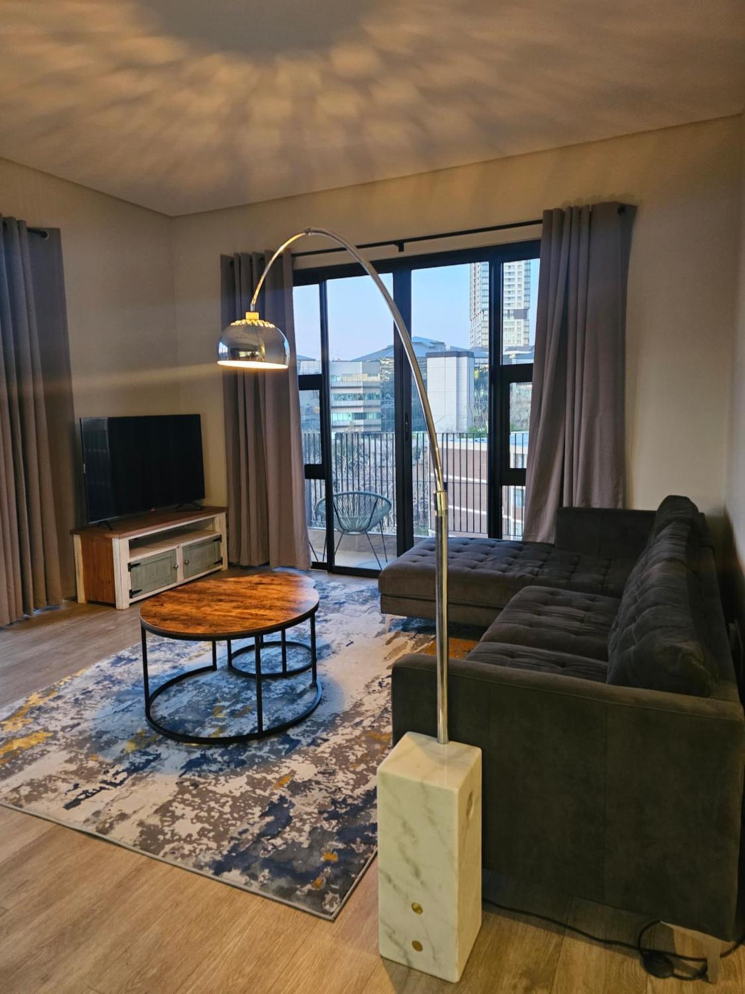 Chic With Panoramic Sandton Views *