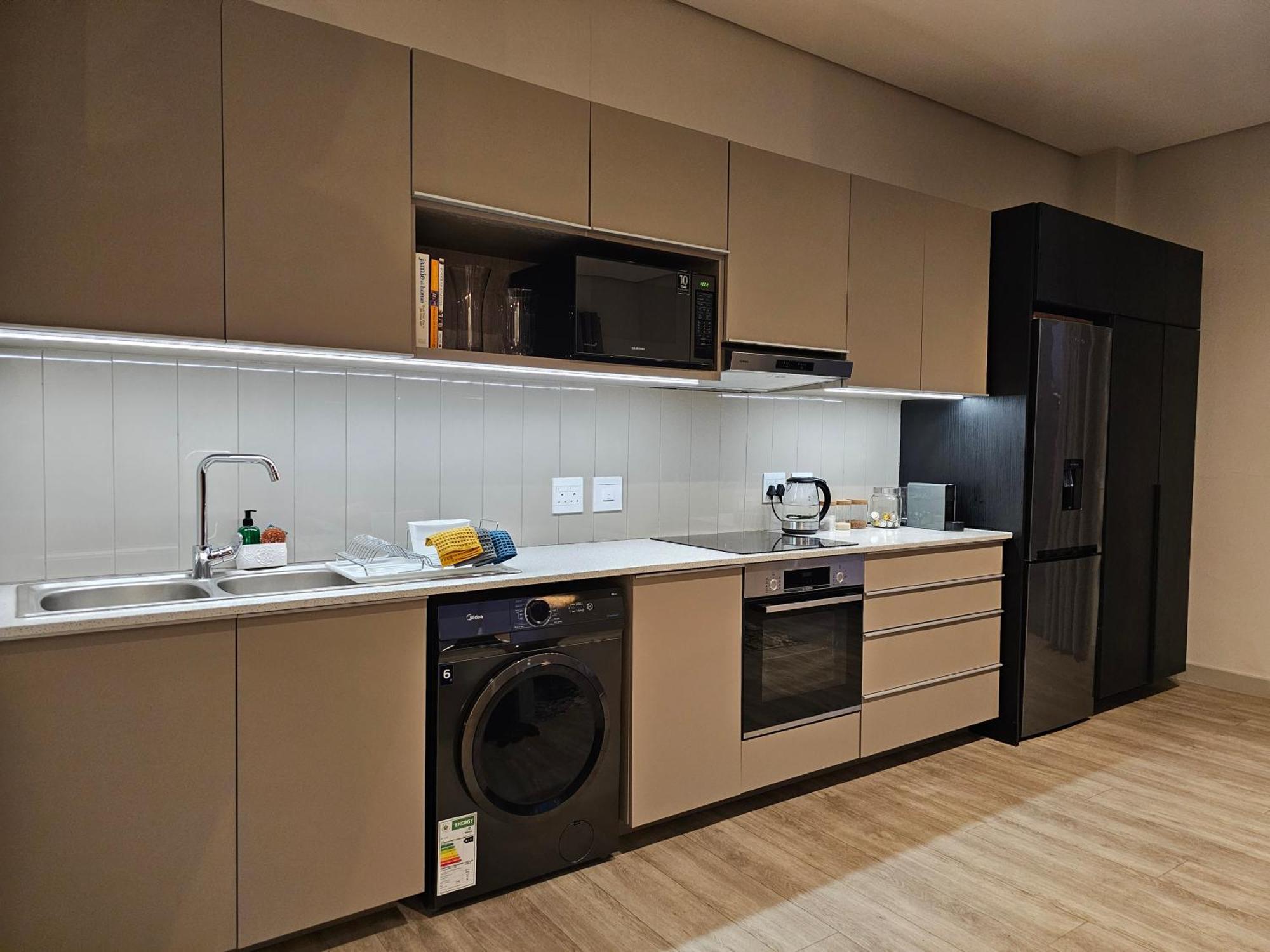 Apartamento Chic With Panoramic Sandton Views