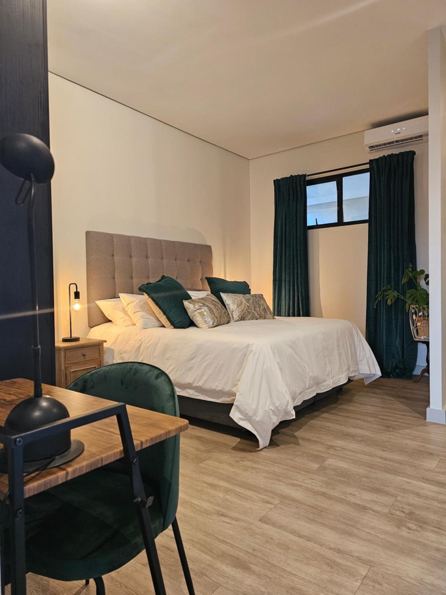 Chic With Panoramic Sandton Views *