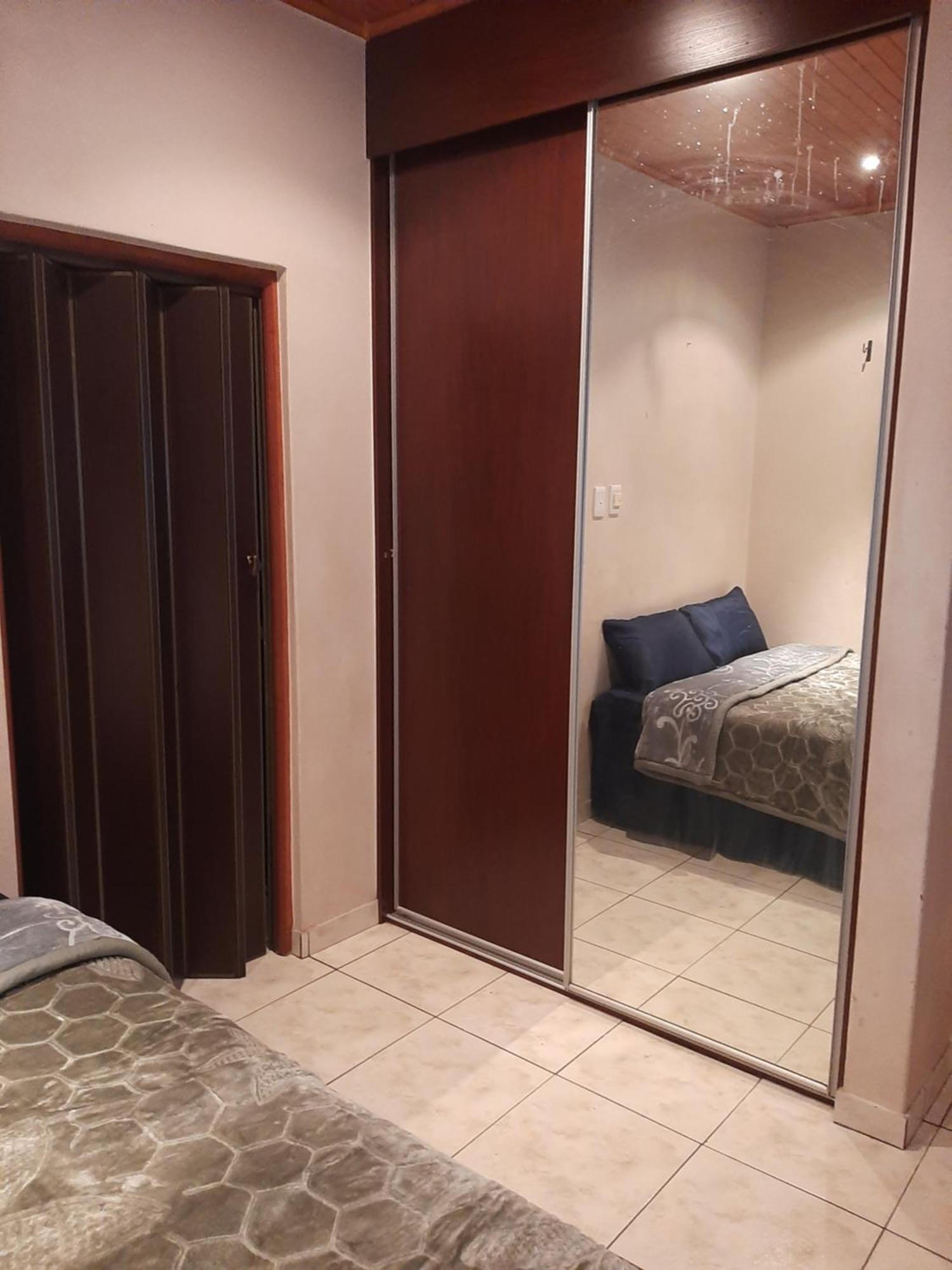 Yolkel Guest house Johannesburg