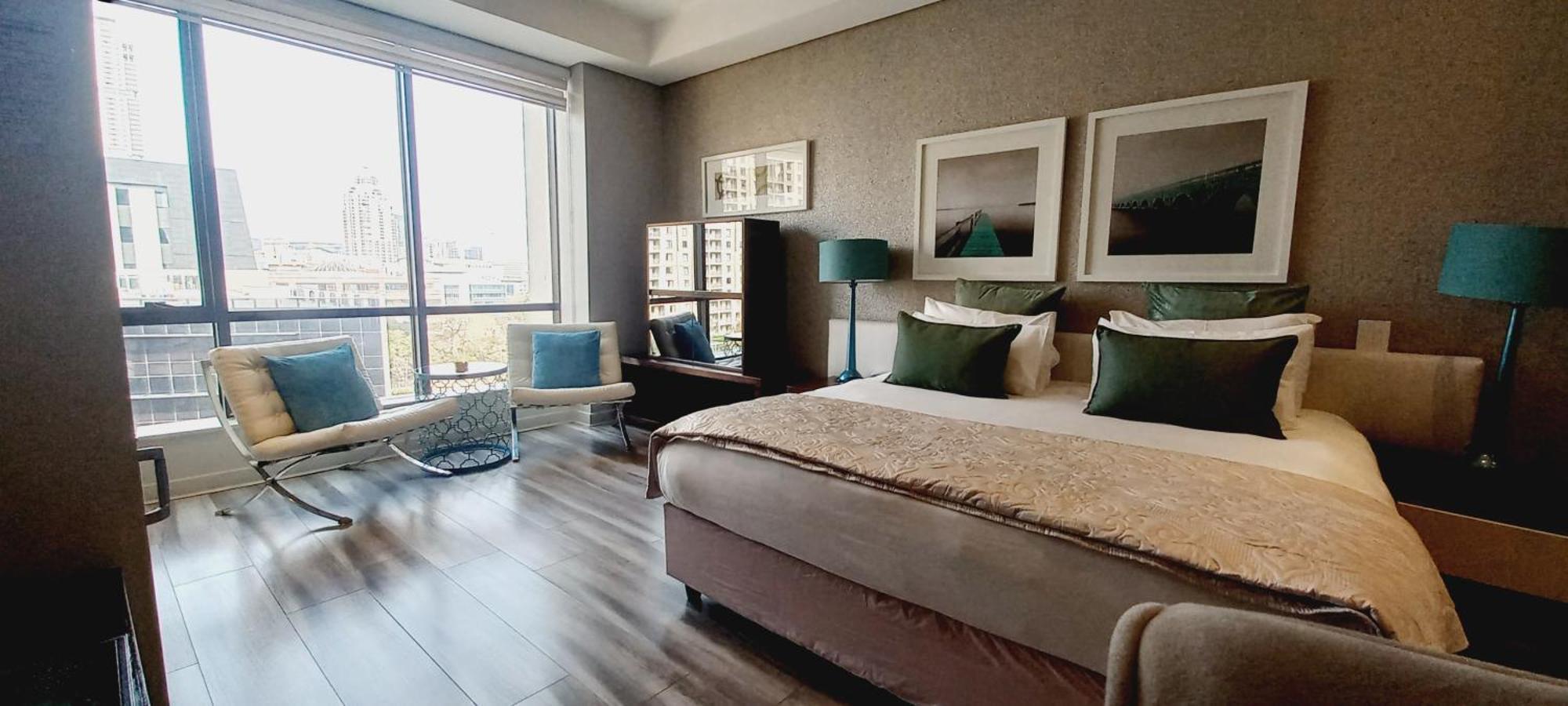 Sandton Skye Apartment *