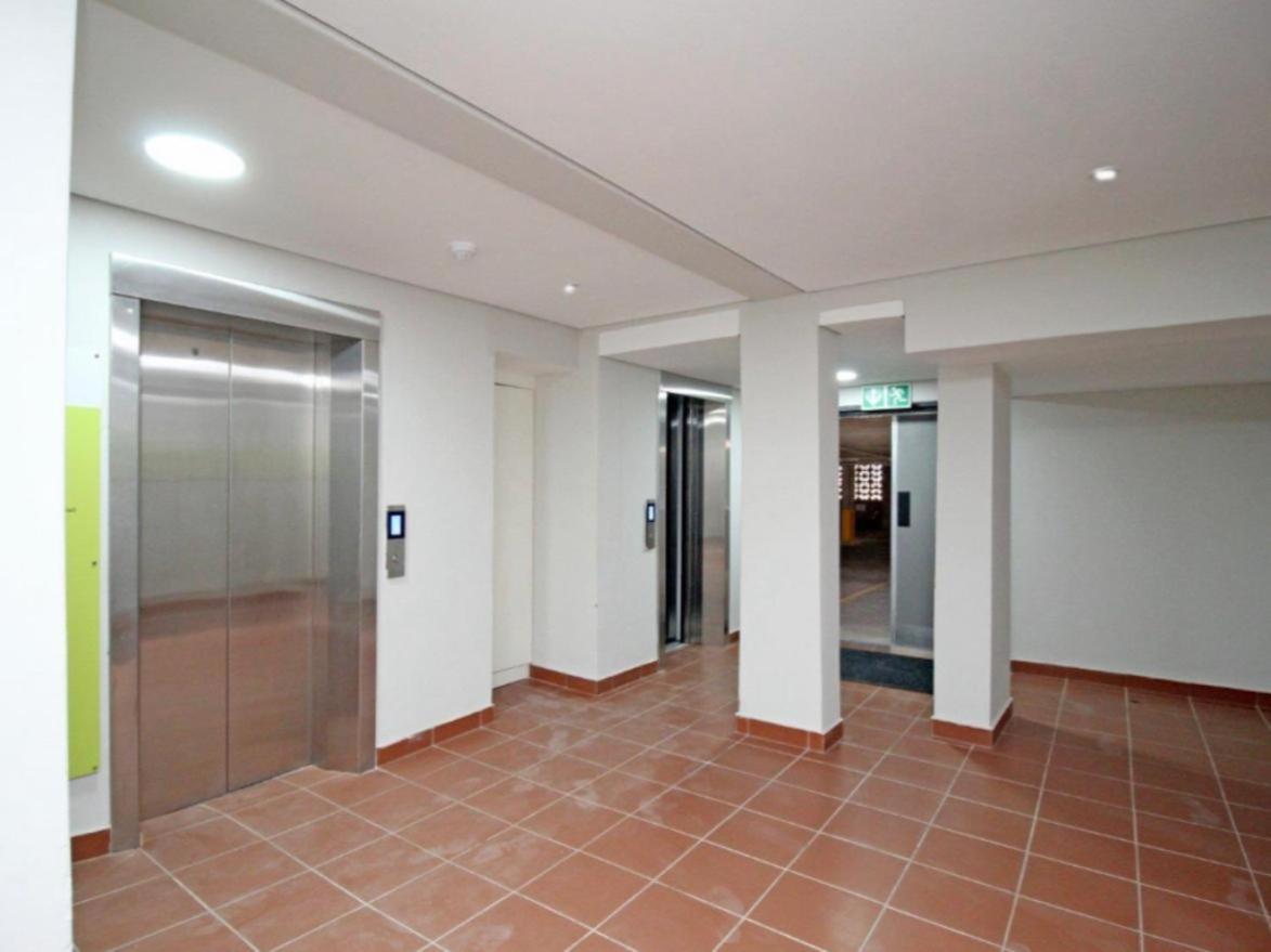 The Solo-two Bed Upmarket Unit * Johannesburg
