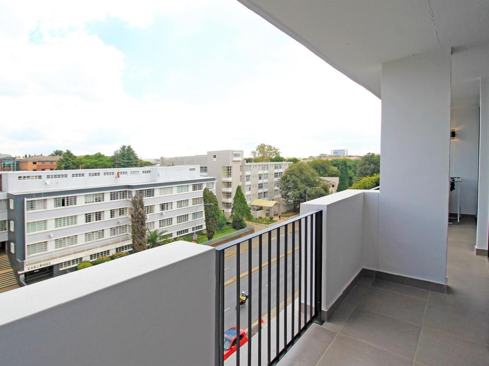 Apartment The Solo-two Bed Upmarket Unit