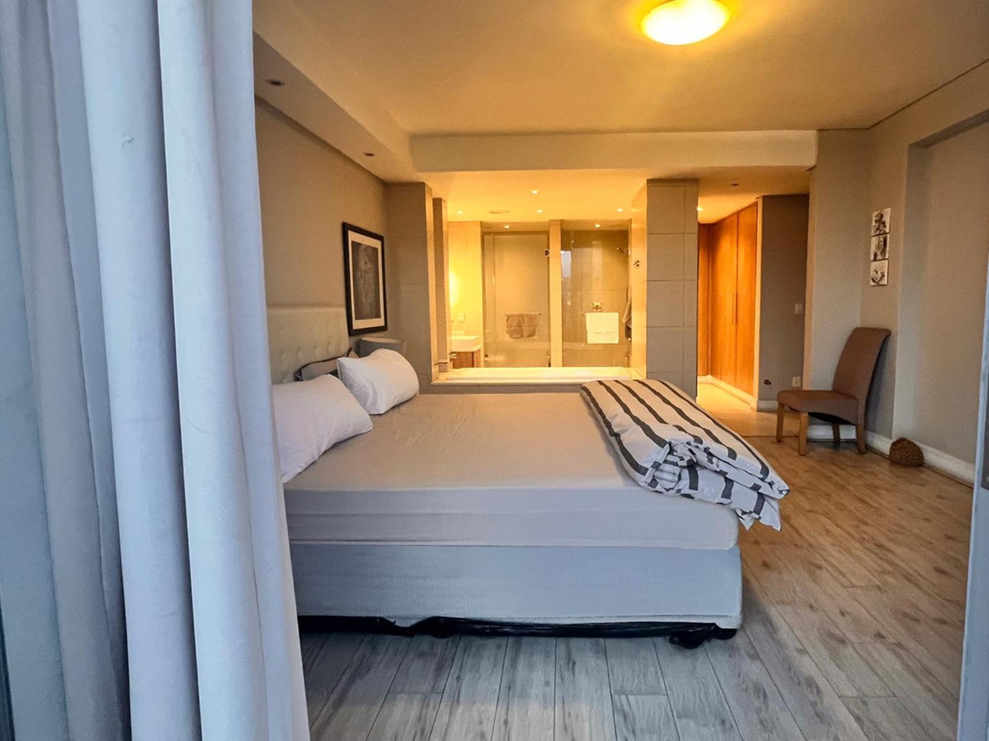 Apartment Executive 2-bedroom Luxury In Bedford Centre Mall