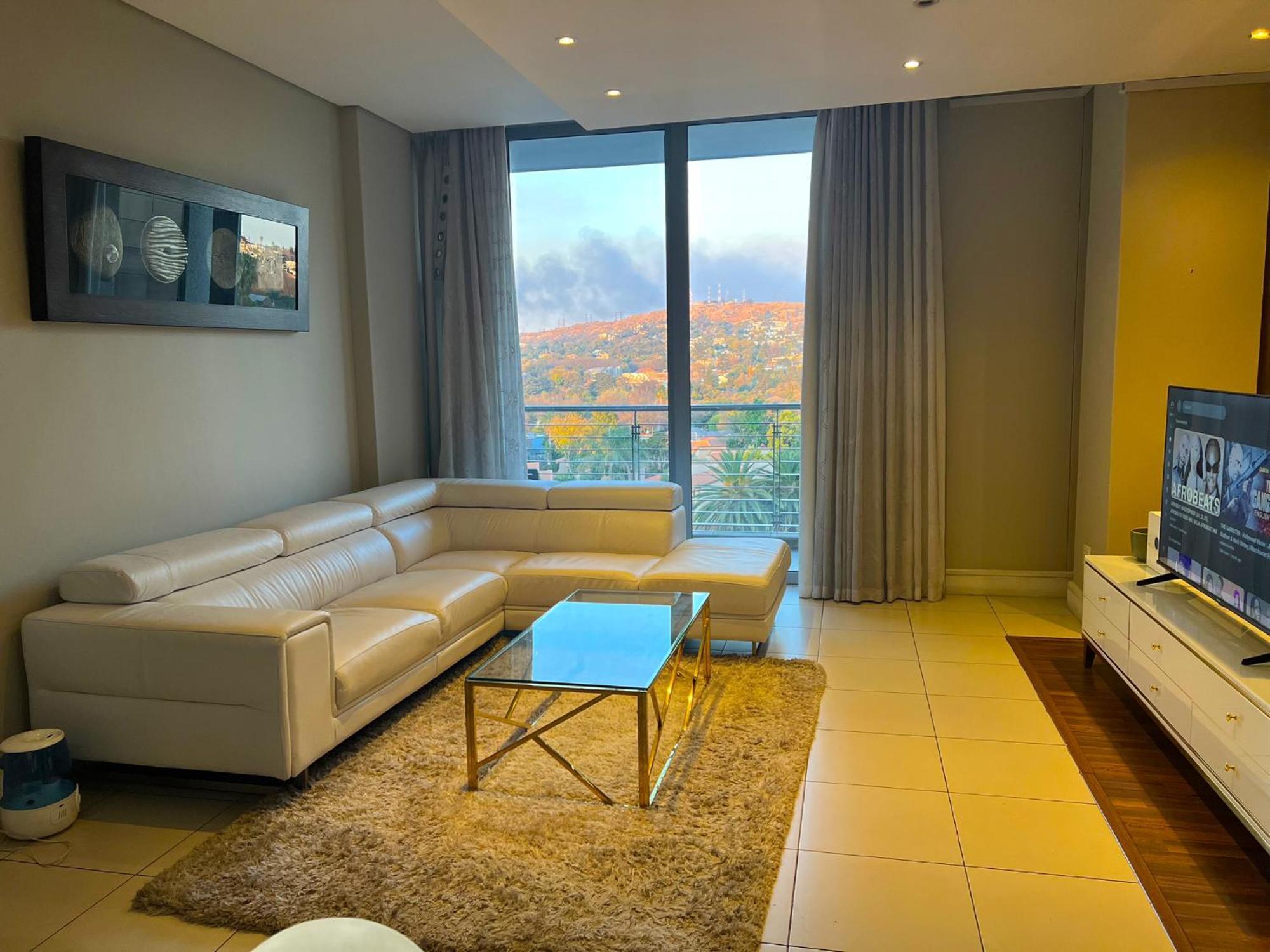 Executive 2-bedroom Luxury In Bedford Centre Mall *