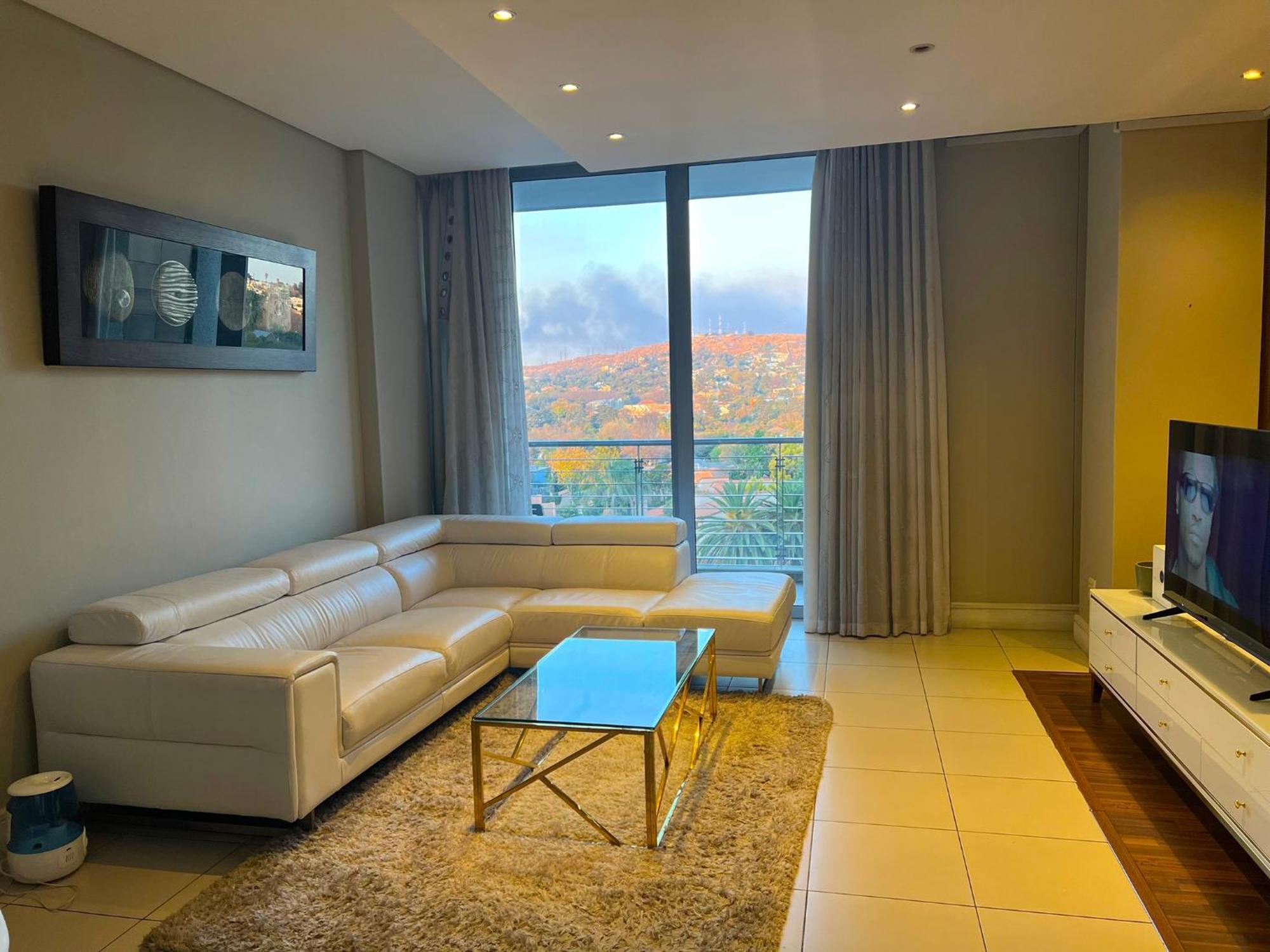 Executive 2-bedroom Luxury In Bedford Centre Mall * Johannesburg