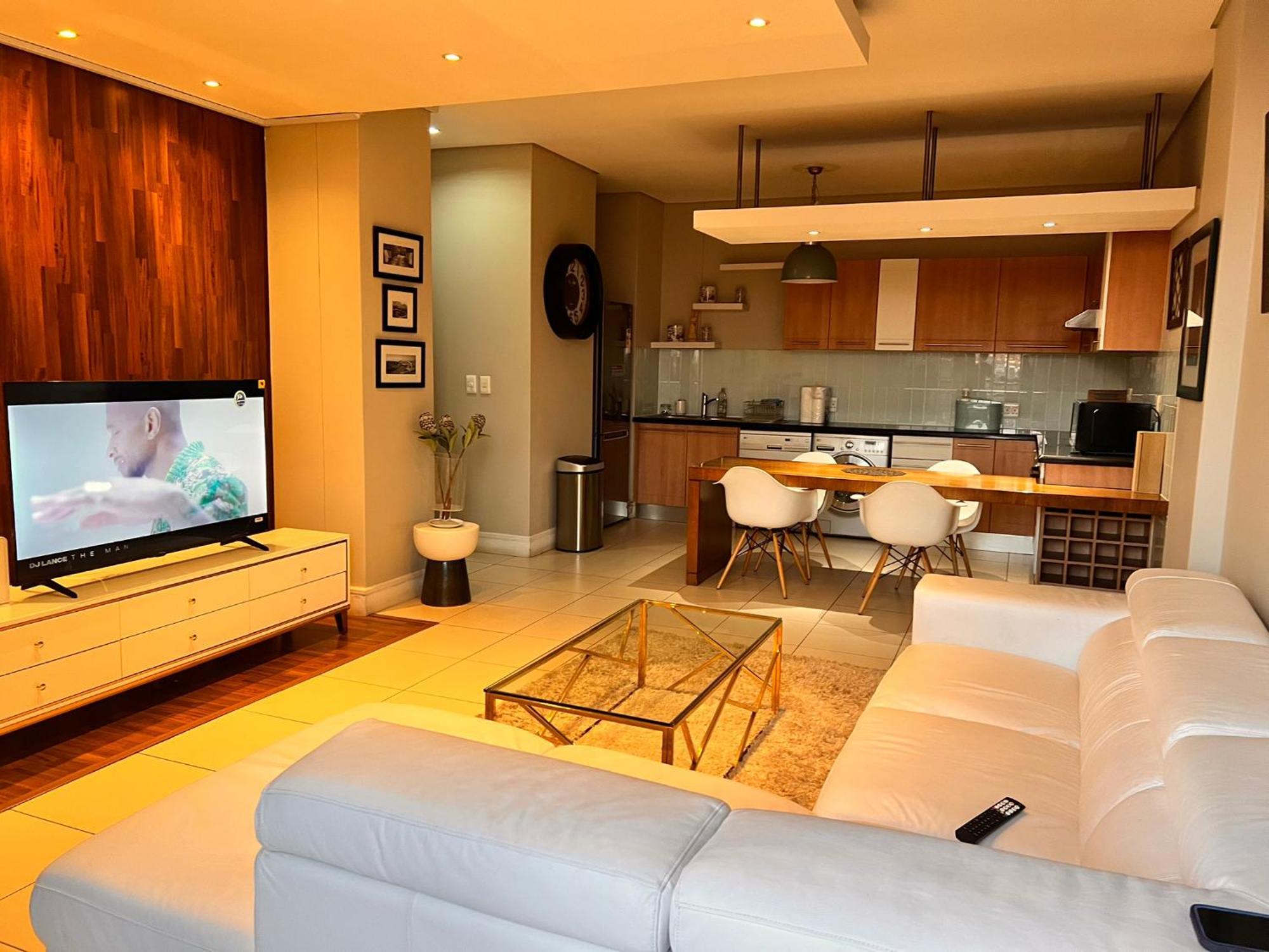 Executive 2-bedroom Luxury In Bedford Centre Mall Apartment Johannesburg