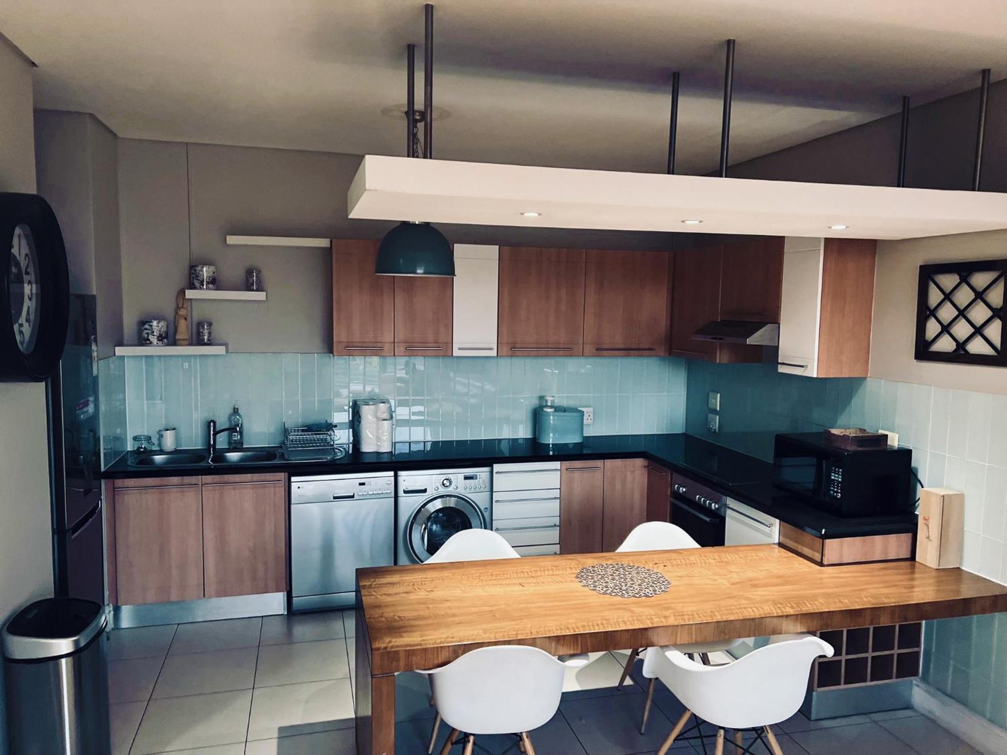 Apartment Executive 2-bedroom Luxury In Bedford Centre Mall Johannesburg