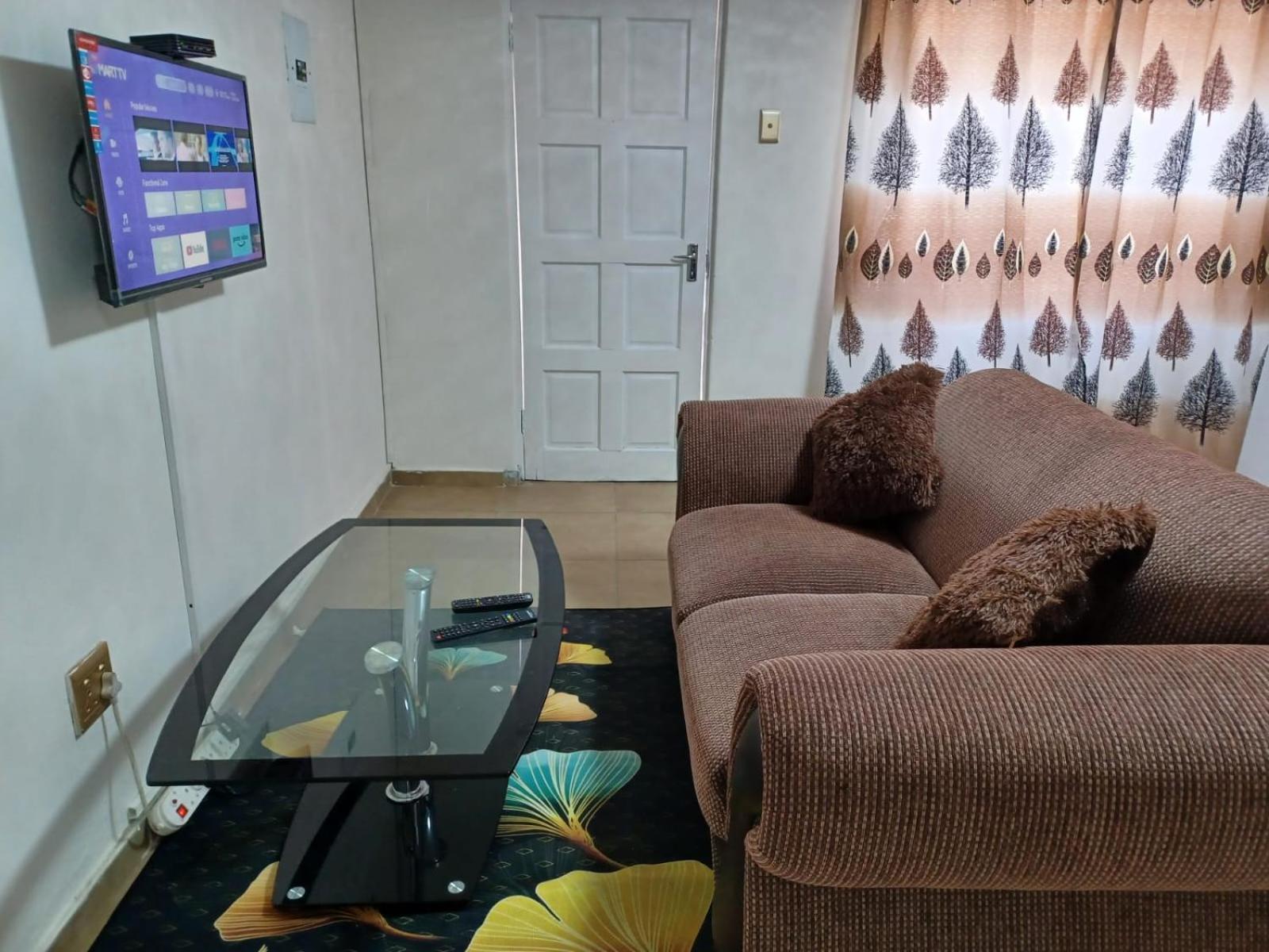 Ogans Guest Guest house *