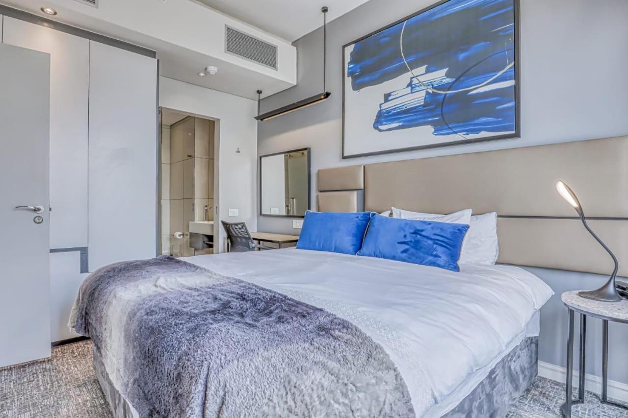 Apartment Stunning 1 Bedroom In A With Pool
