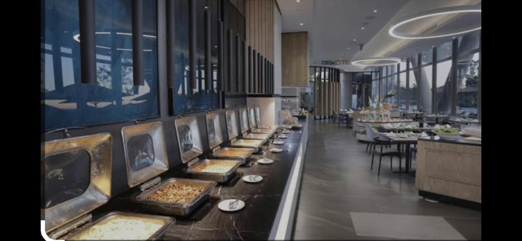 Capitol On The Park Hotel 4*