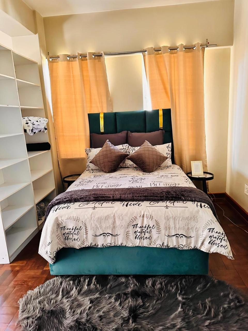 Luxury With Affordable Price Apartment *