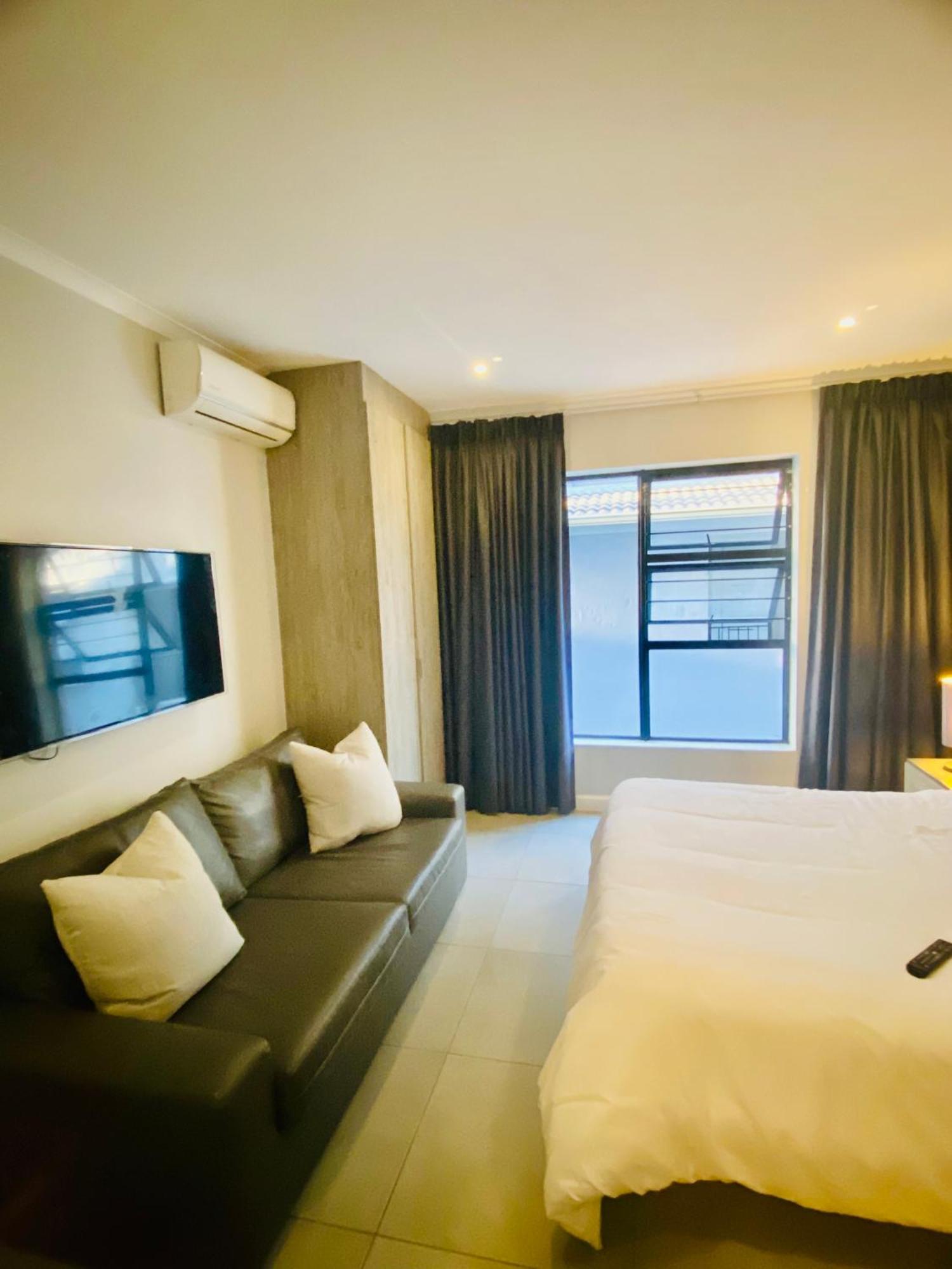 Apartment Zuriel Spaces 2 Bedrooms 2 Bathrooms Luxurious Modern Johannesburg