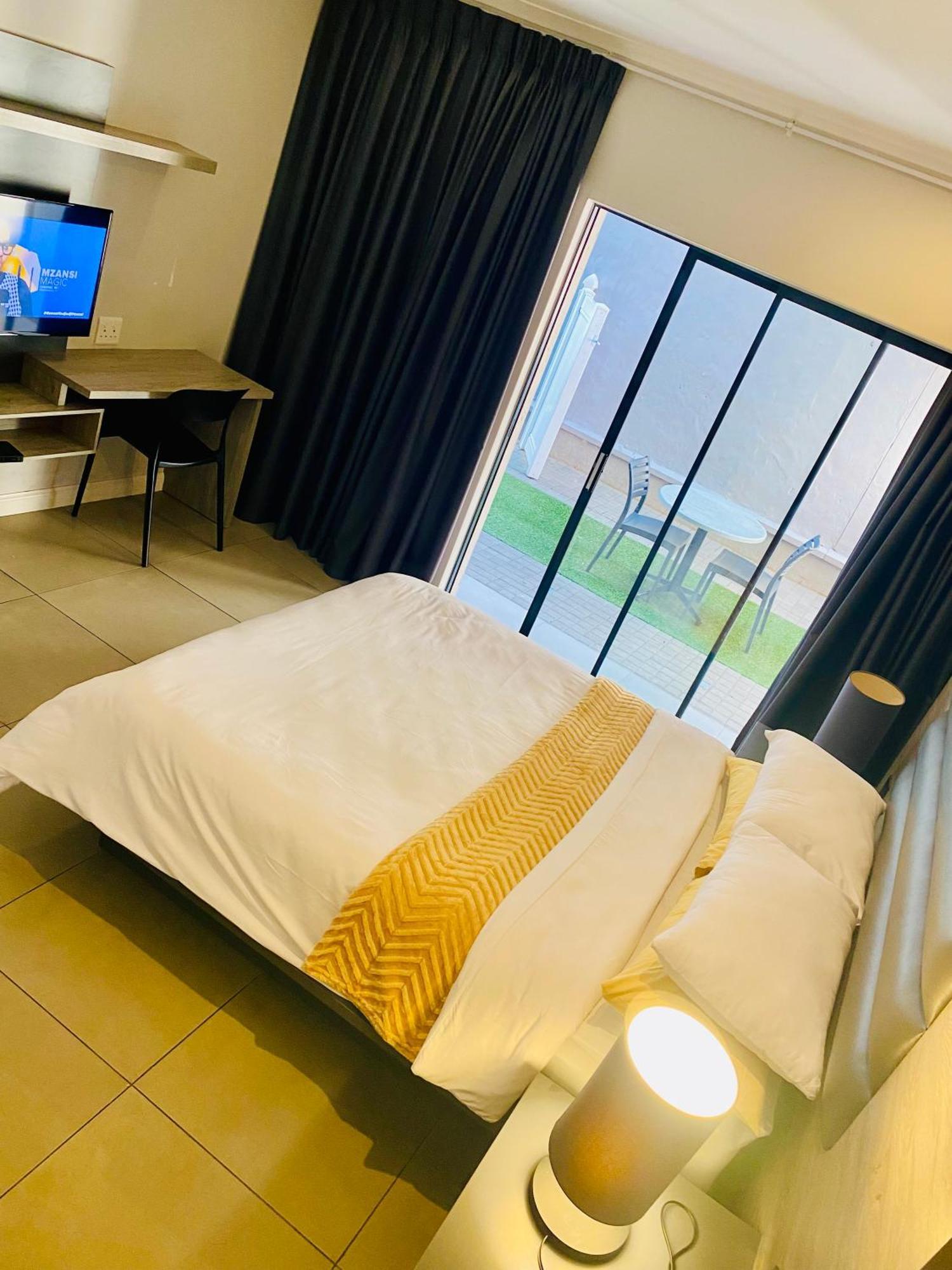 Apartment Zuriel Spaces 2 Bedrooms 2 Bathrooms Luxurious Modern *